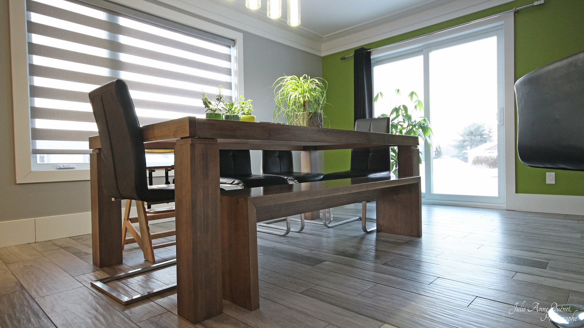 Canon EOS 650D (EOS Rebel T4i / EOS Kiss X6i) sample photo. Modern dining room photography