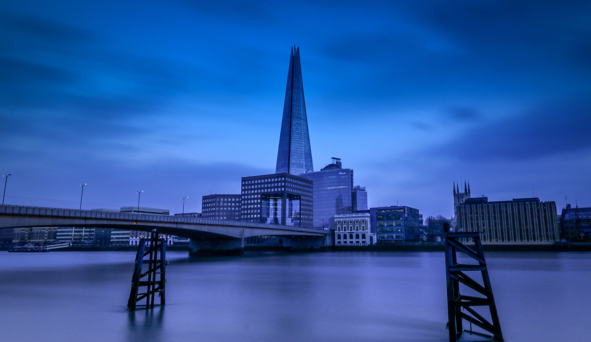 Canon EF-S 10-18mm F4.5–5.6 IS STM sample photo. London bridge photography