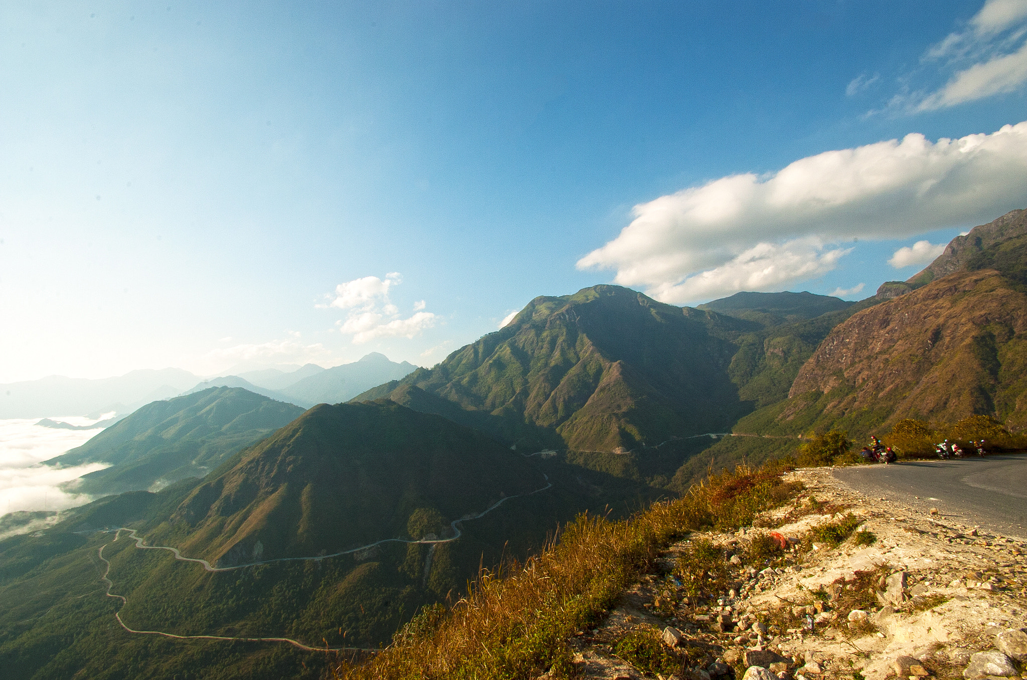 Nikon D2Hs sample photo. O quy ho pass (vietnam) photography