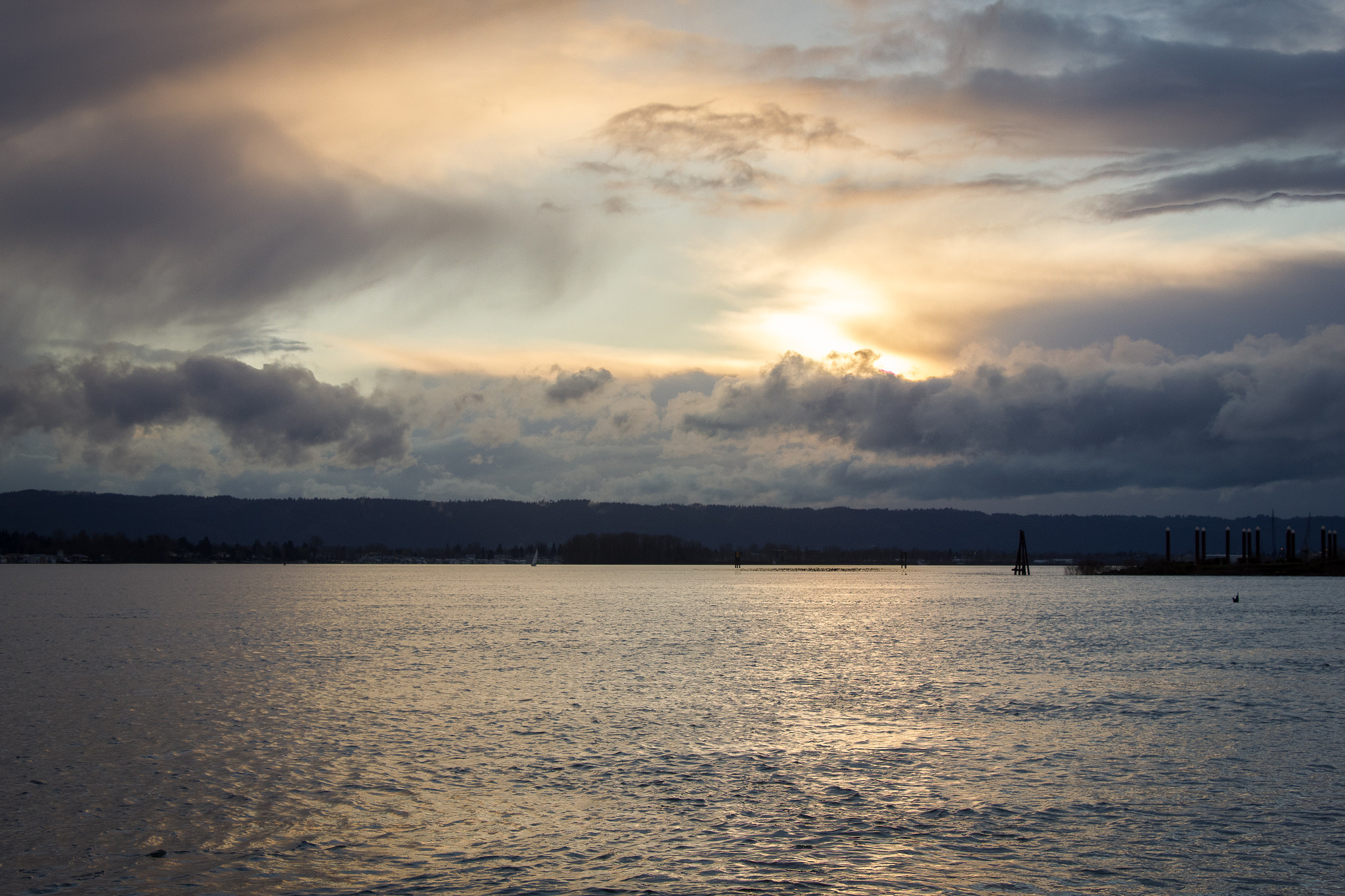 Canon EF-S 18-135mm F3.5-5.6 IS STM sample photo. Columbia sunset photography