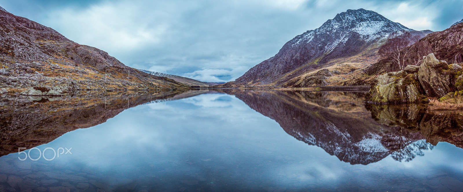 Canon EOS M + Sigma 10-20mm F4-5.6 EX DC HSM sample photo. Llyn ogwen lake reflections photography