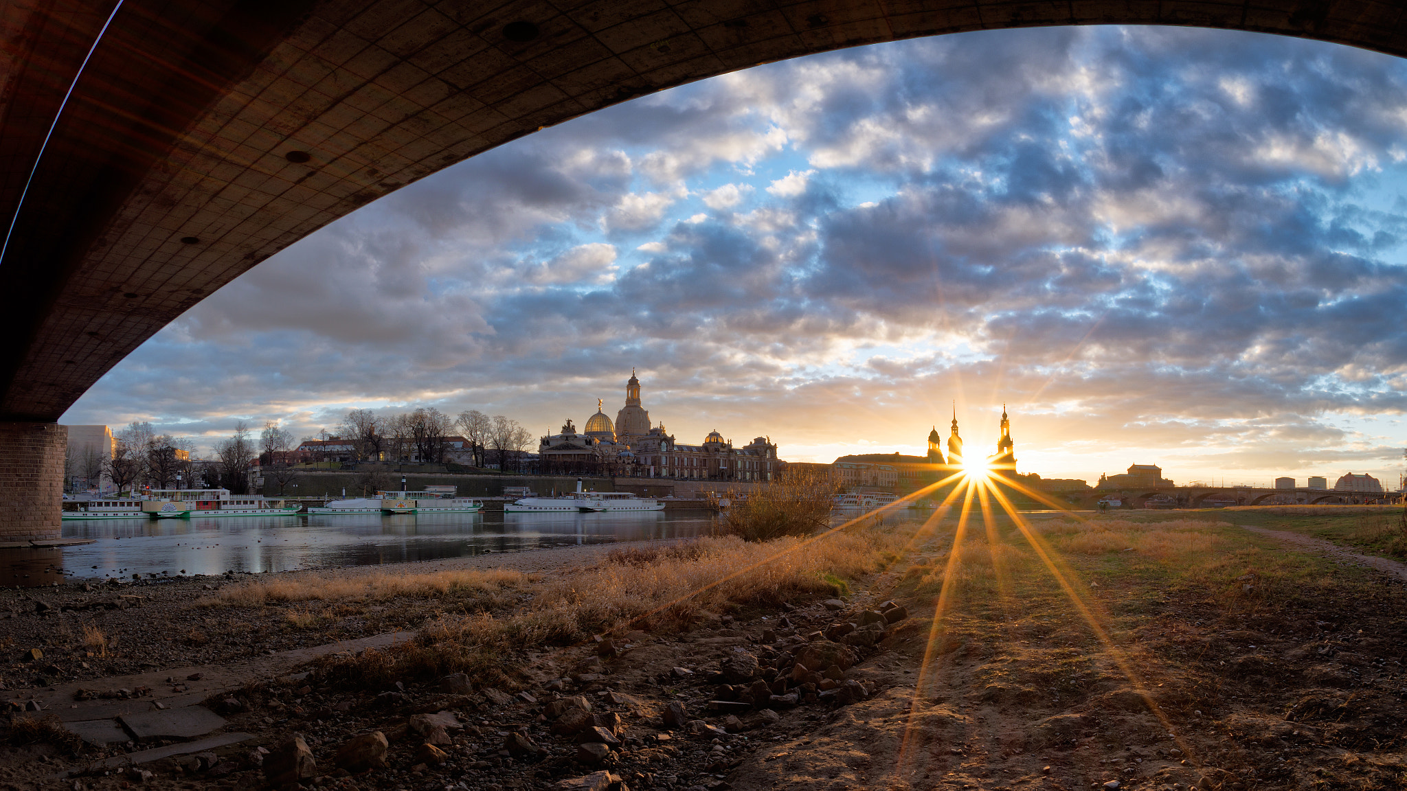 Nikon D610 + Sigma 15mm F2.8 EX DG Diagonal Fisheye sample photo. Sunset in dresden photography