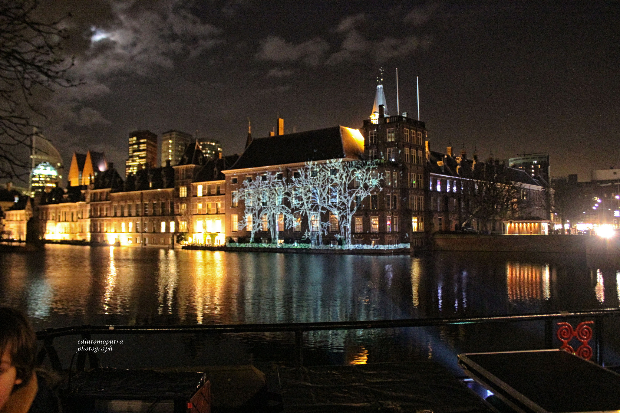 Canon EOS 600D (Rebel EOS T3i / EOS Kiss X5) sample photo. Den haag light show photography