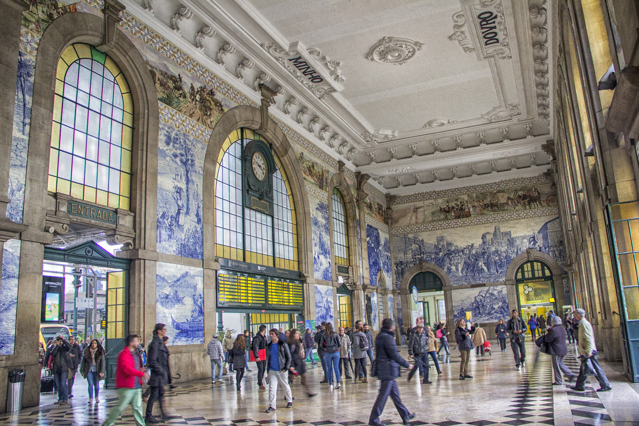 Canon EOS 600D (Rebel EOS T3i / EOS Kiss X5) sample photo. Estação sao bento photography