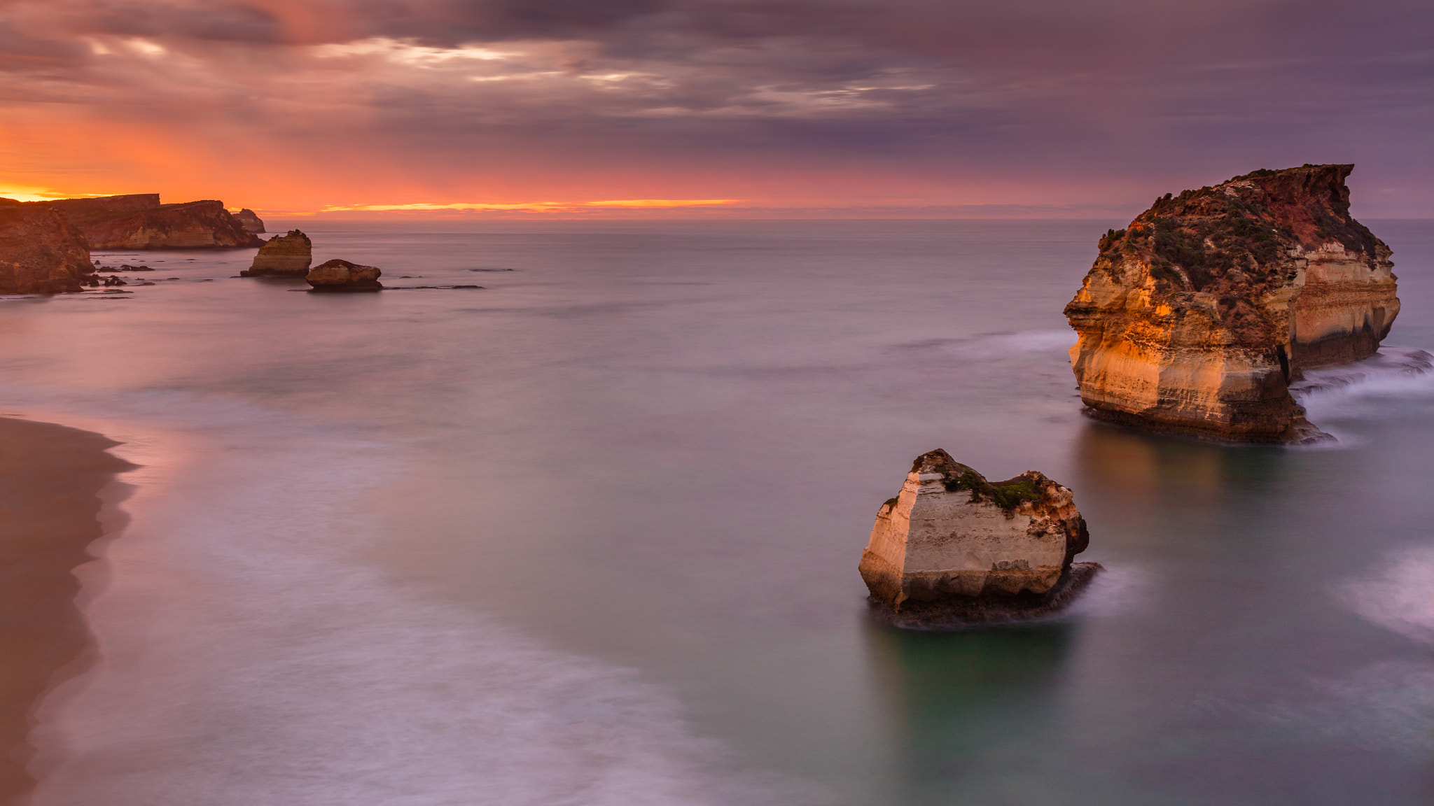 Canon EF 35mm F1.4L II USM sample photo. Sunrise in the cove photography