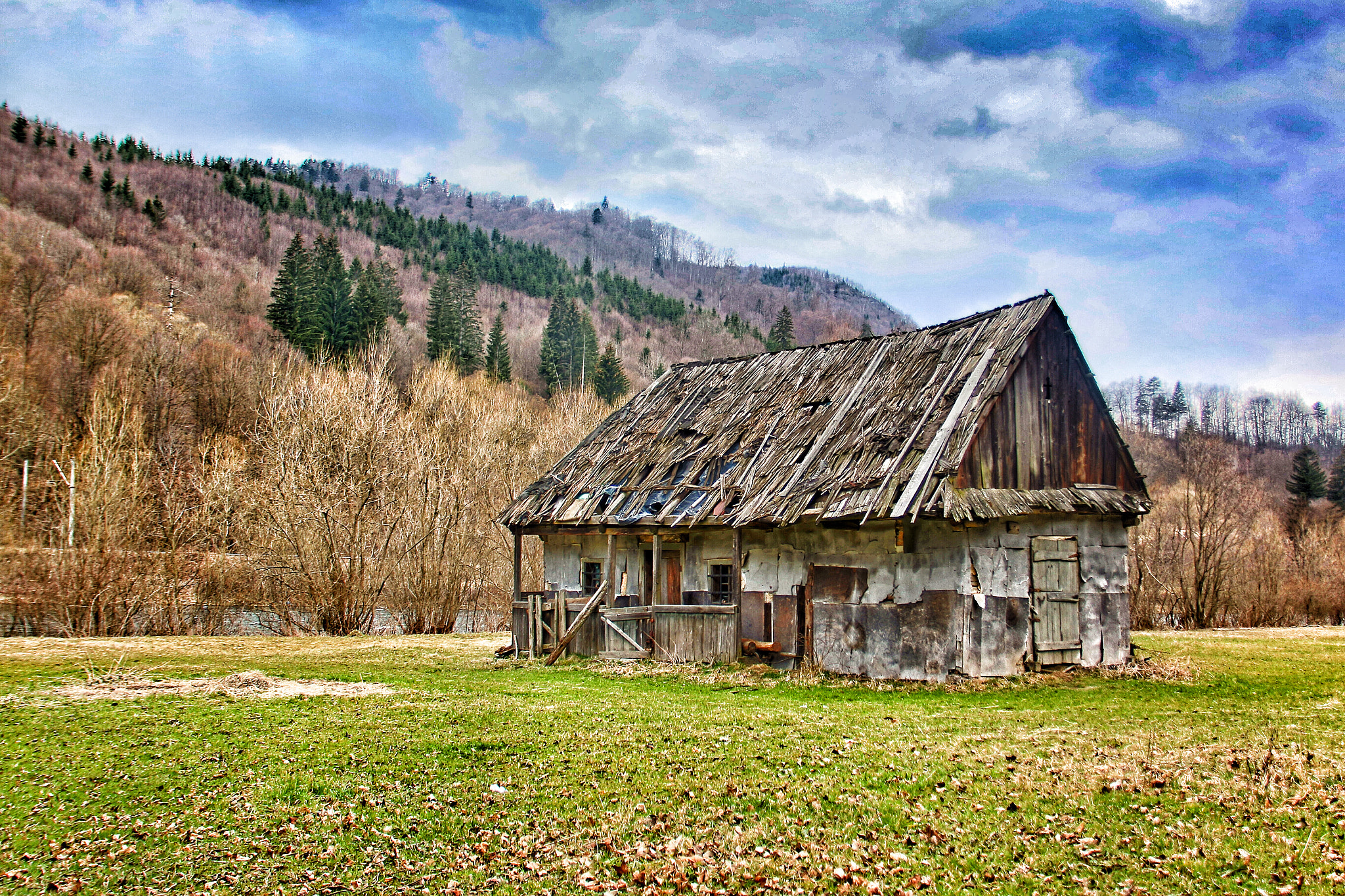 Sigma 18-125mm F3.8-5.6 DC OS HSM sample photo. Old cottage photography