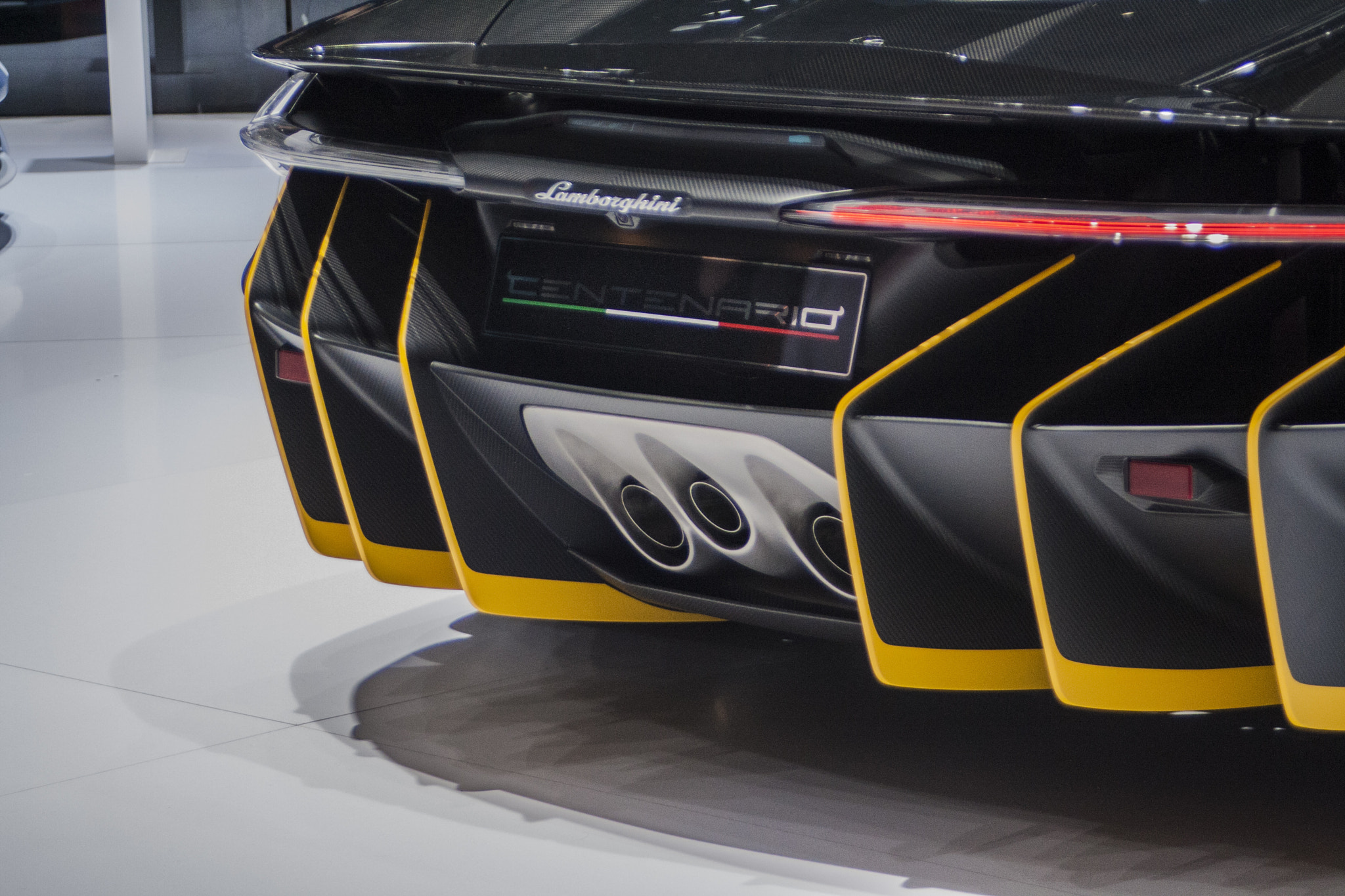 Canon EF 28-80mm f/3.5-5.6 sample photo. Salon de l'auto photography