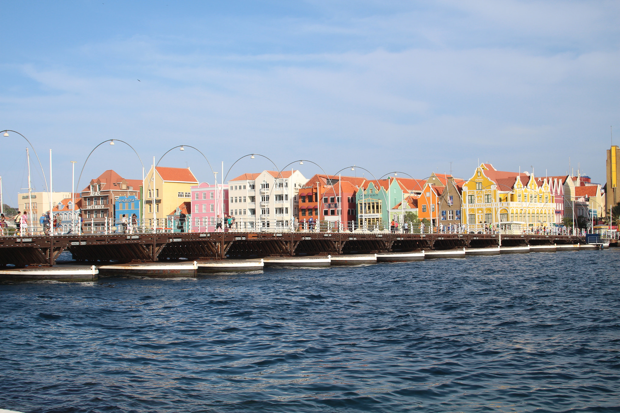 Canon EF-S 18-55mm F3.5-5.6 sample photo. Curacao, willemstad photography