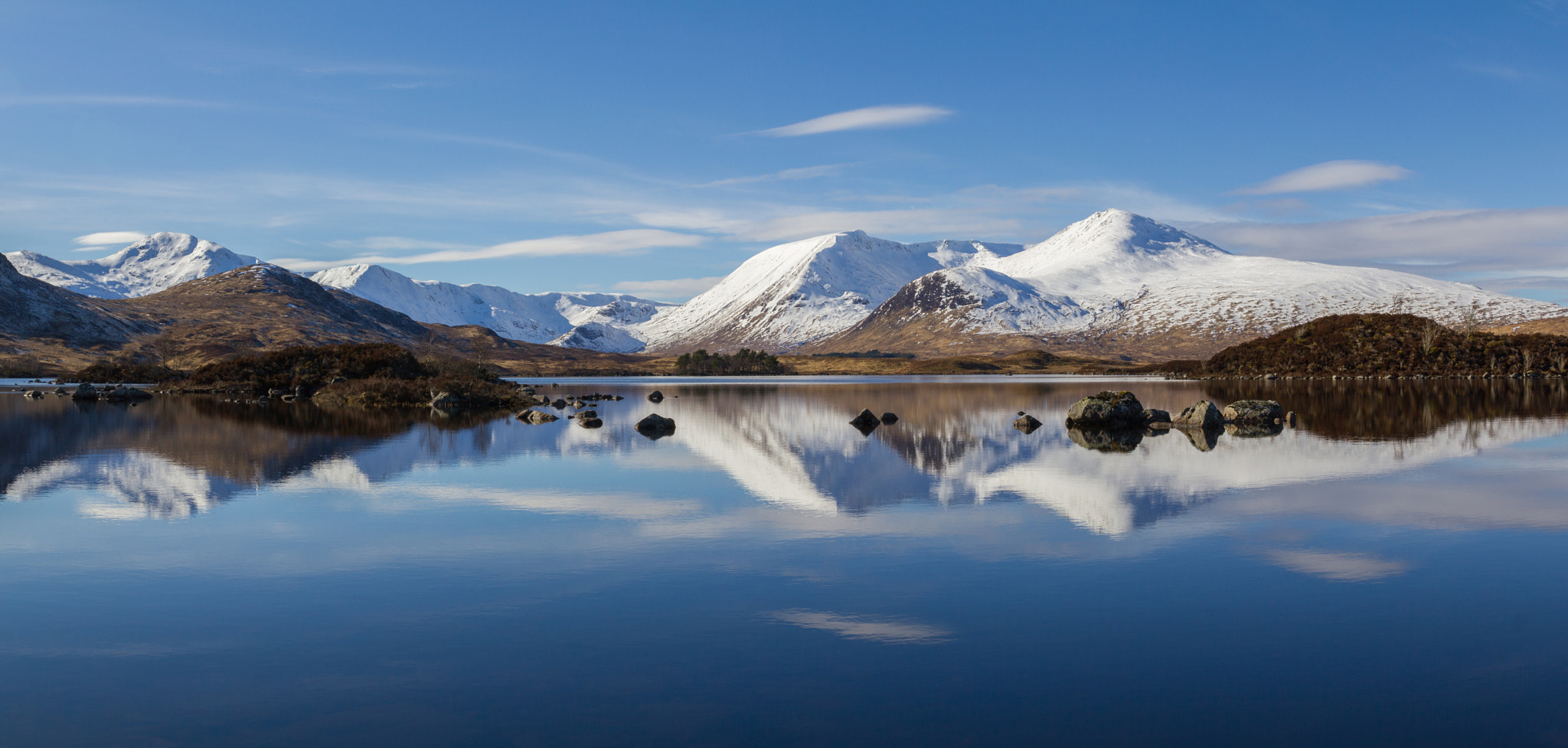 Canon EF 24-70mm F2.8L II USM sample photo. Lochan na h-achlaise photography