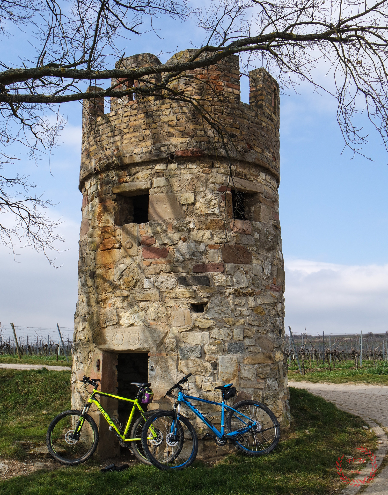 Samsung NX-M 9-27mm F3.5-5.6 ED OIS sample photo. Mtb tour 13.03 c photography