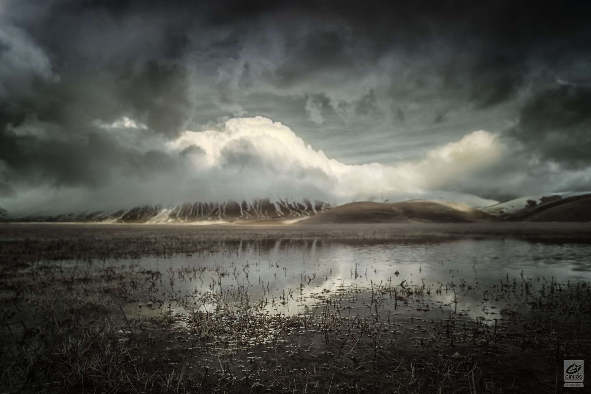 Sigma 8-16mm F4.5-5.6 DC HSM sample photo. Ir darkness to castelluccio !! photography