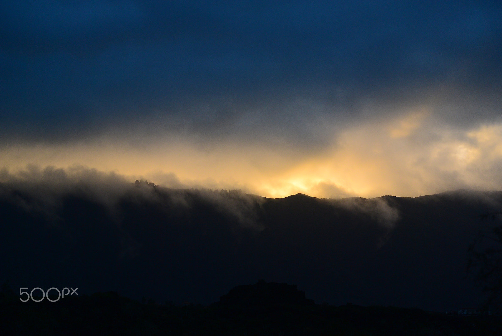 Nikon 1 S1 sample photo. A fire in the sky photography