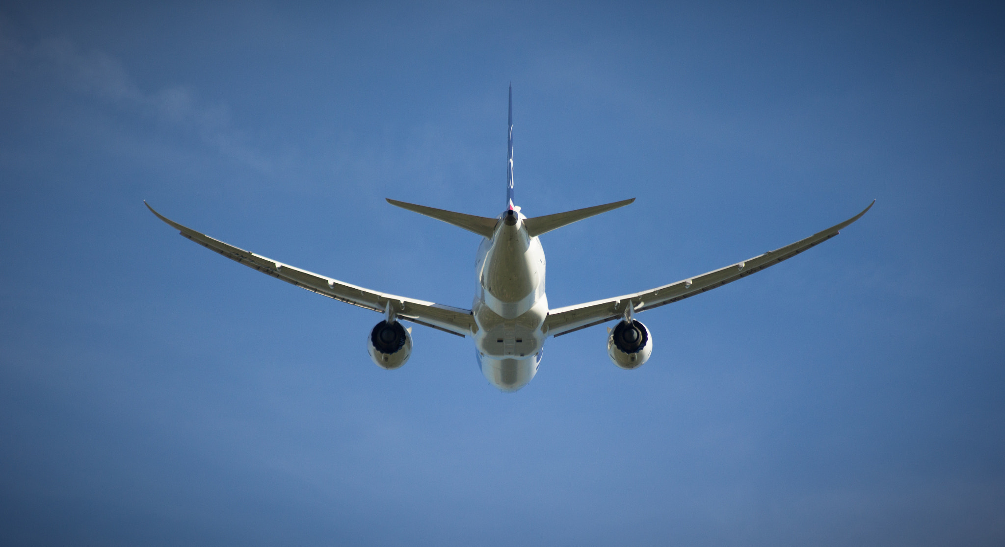Canon EF 80-200mm F4.5-5.6 II sample photo. Dreamliner's take off photography