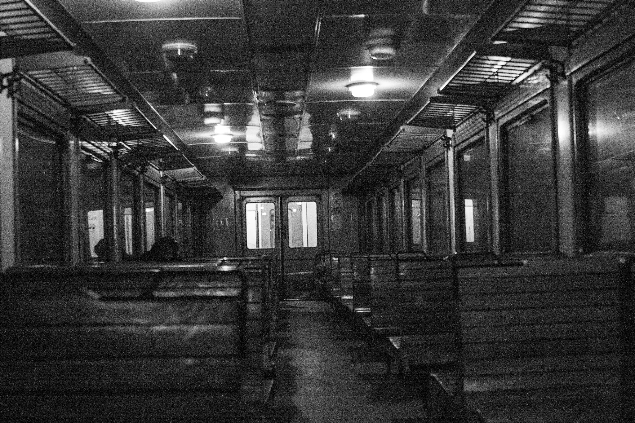 Canon EF 28-135mm F3.5-5.6 IS USM sample photo. 5 a.m. train photography