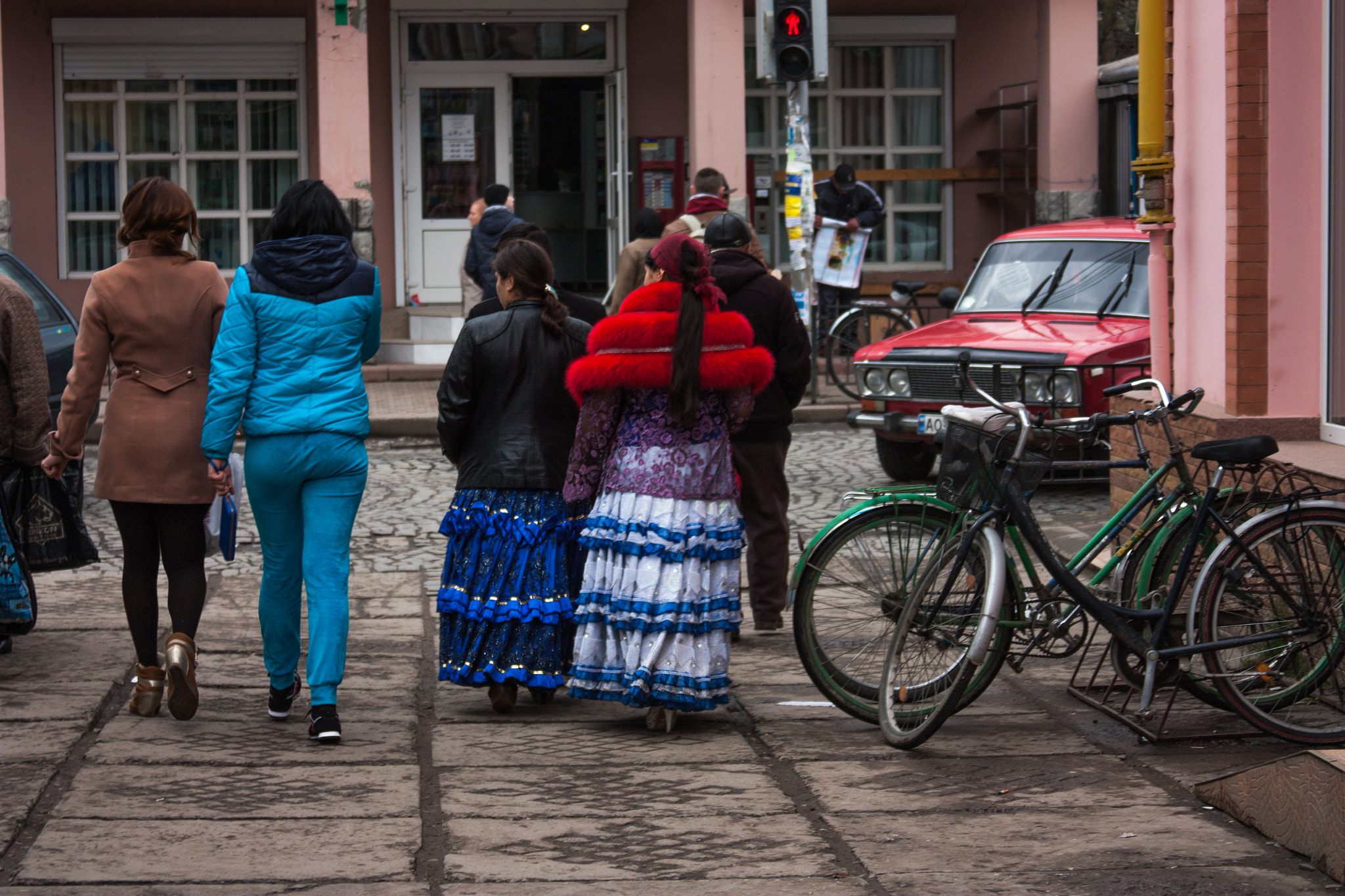 Canon EF 28-135mm F3.5-5.6 IS USM sample photo. Transcarpathian's gypsies photography