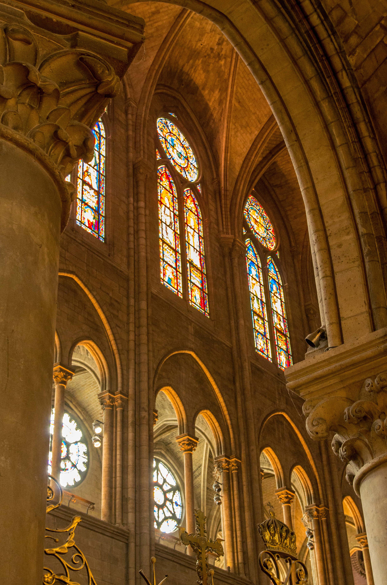 Pentax smc DA* 16-50mm F2.8 ED AL (IF) SDM sample photo. Notre dame photography