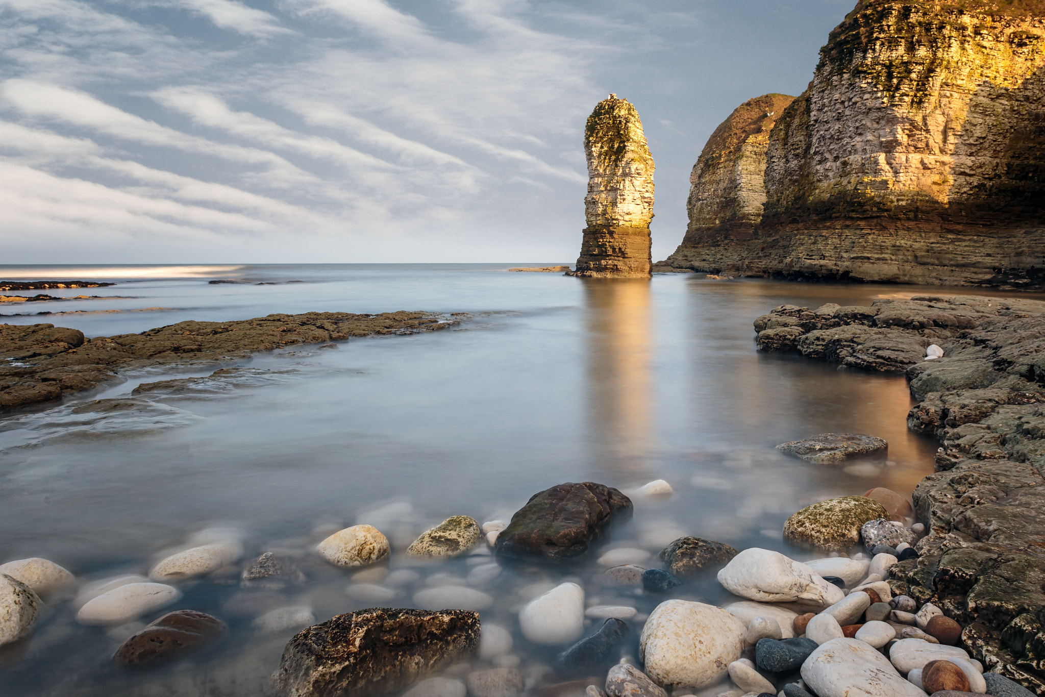 Canon EF 20-35mm F3.5-4.5 USM sample photo. Flamborough head sea stack photography