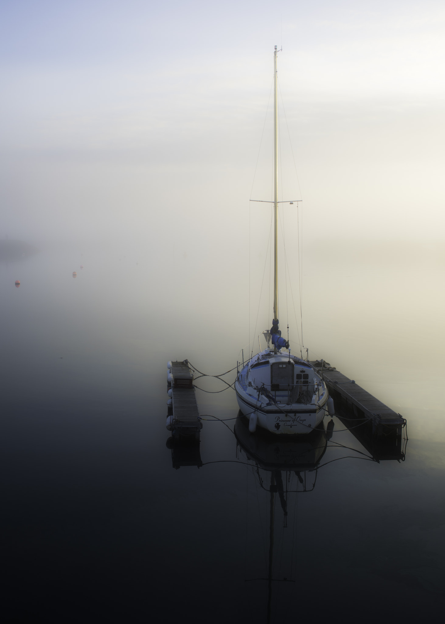 Nikon D810 + AF Zoom-Nikkor 35-70mm f/2.8D sample photo. Sea and sky photography