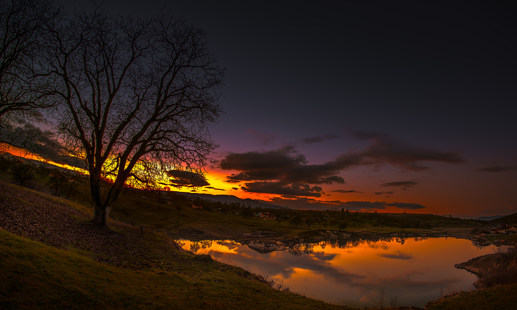 Samyang 12mm F2.8 ED AS NCS Fisheye sample photo. Evening mood photography