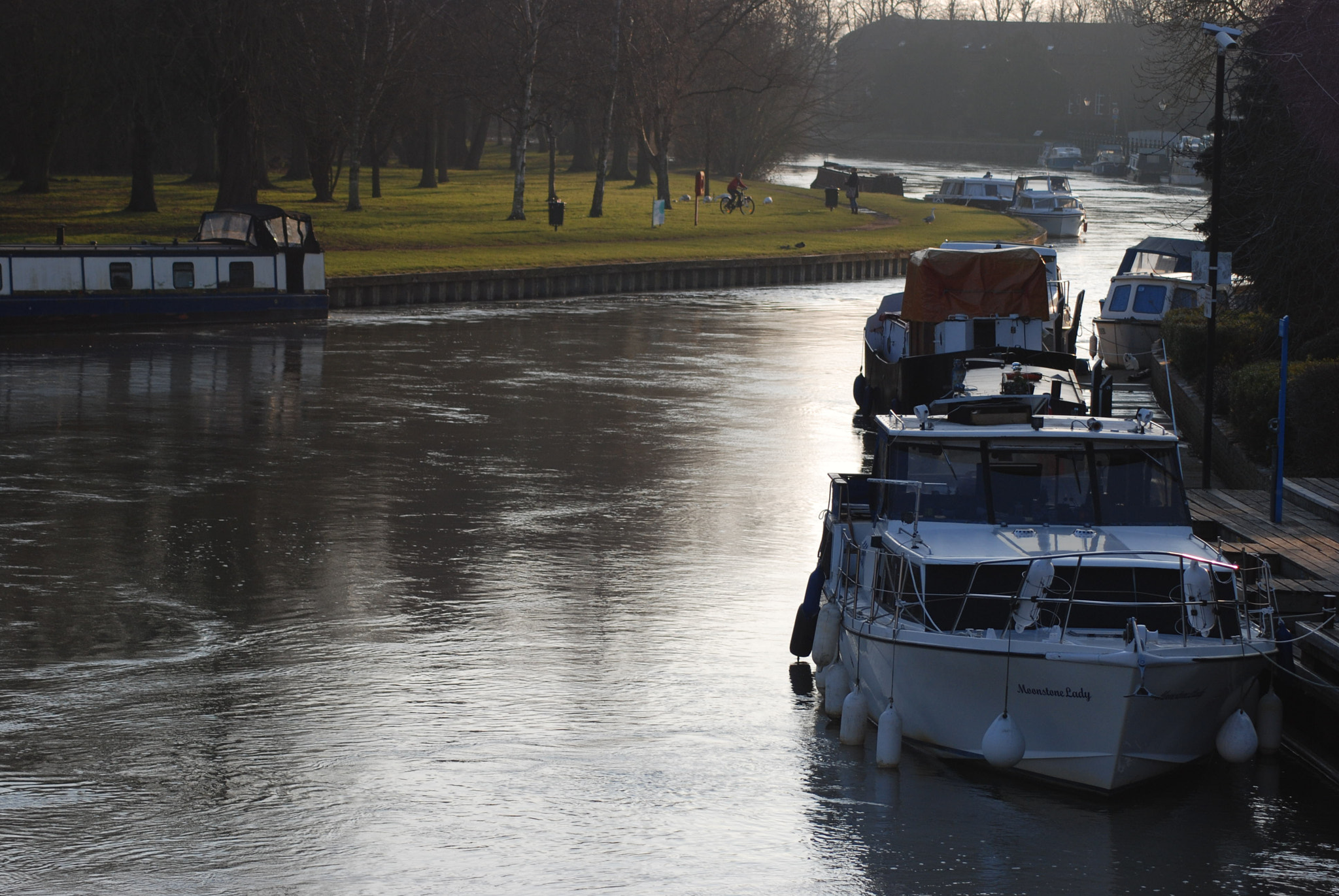 Nikon AF Nikkor 70-300mm F4-5.6G sample photo. Down by the river photography