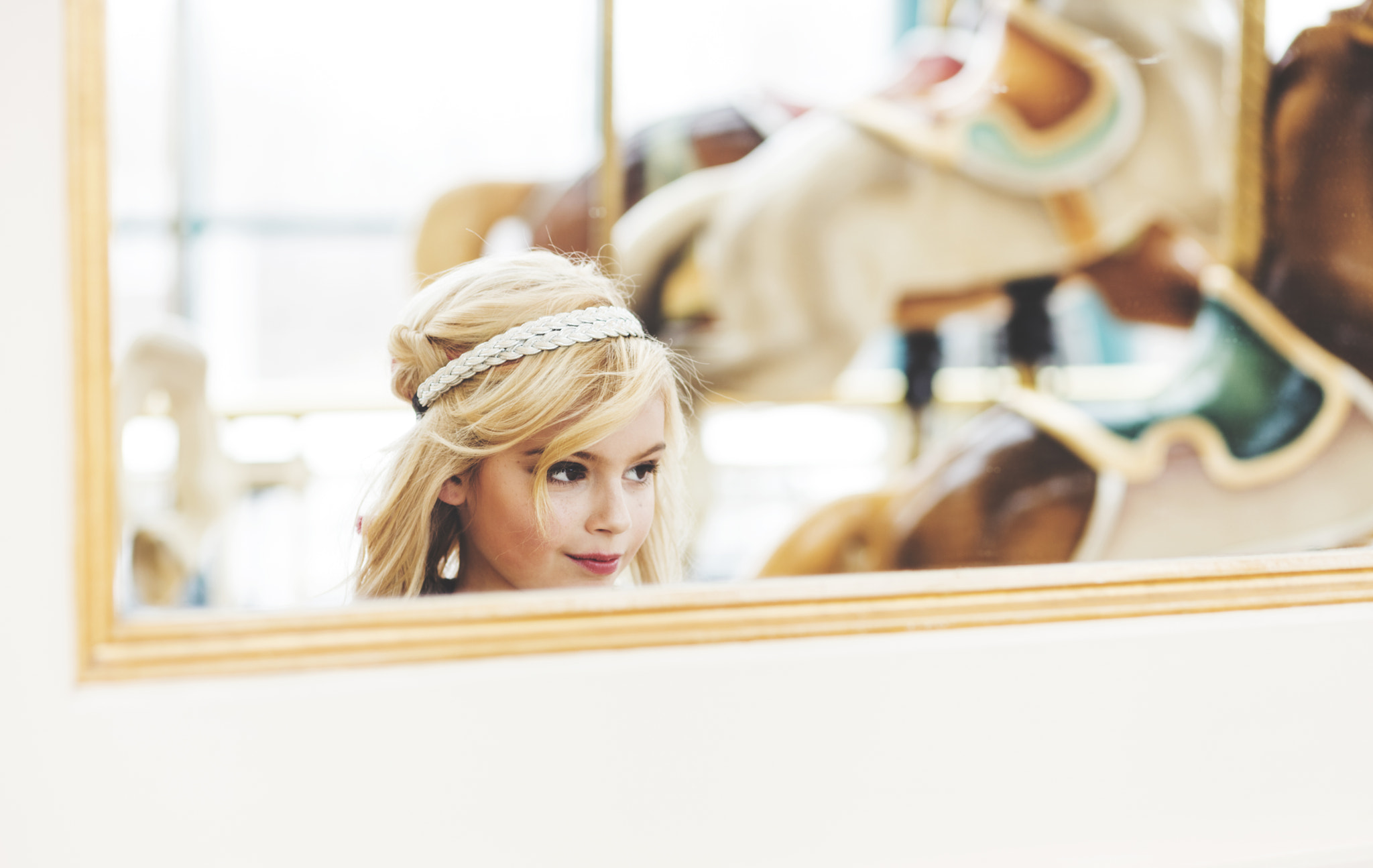 Canon EOS 5DS + Canon EF 85mm F1.8 USM sample photo. Mirror photography