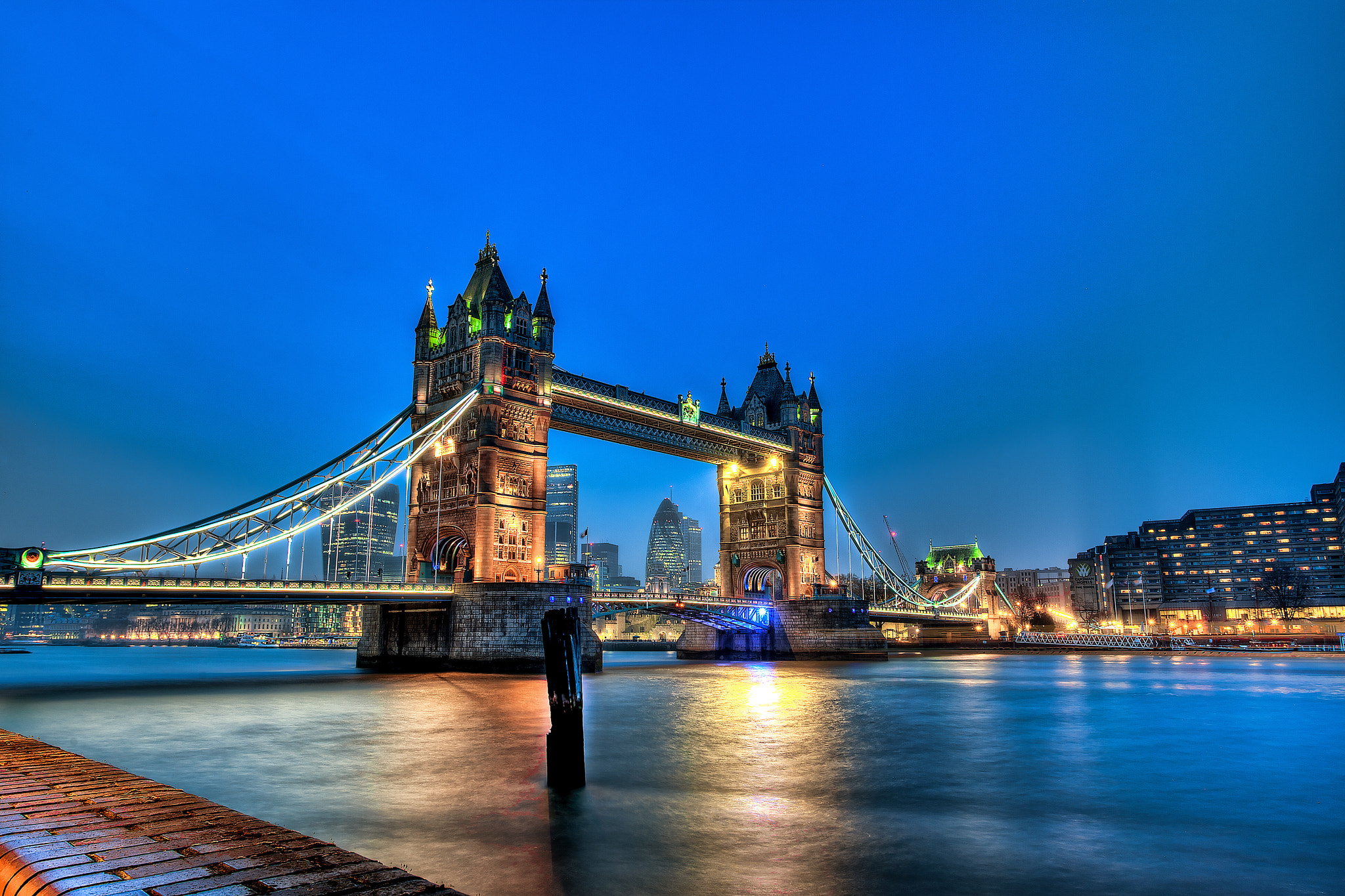 Canon EOS-1D Mark III sample photo. Tower bridge photography