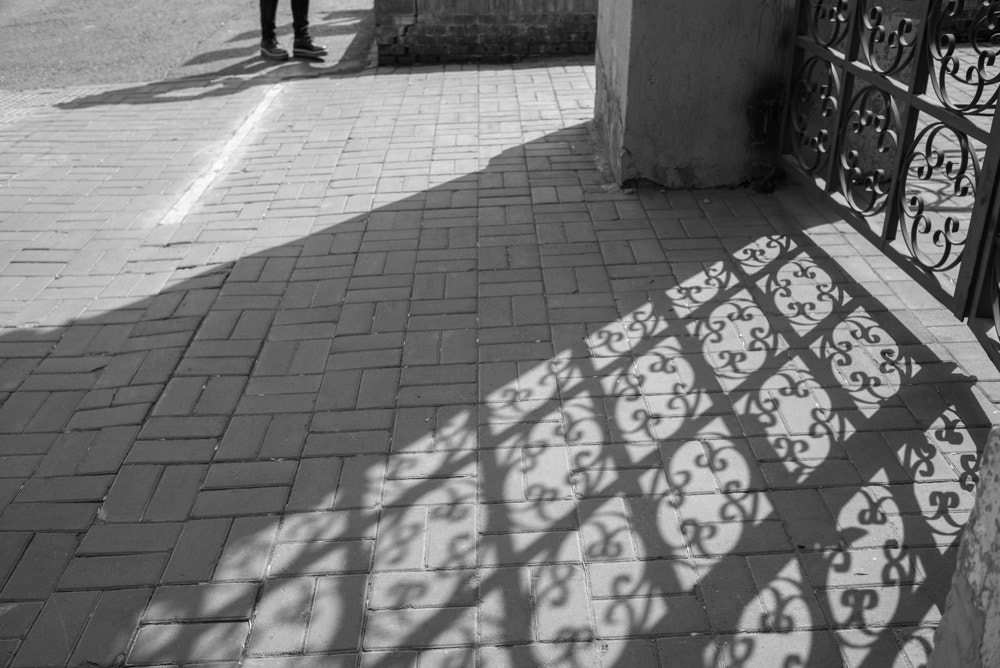 Summicron-M 1:2/35 sample photo. The doors of the church photography