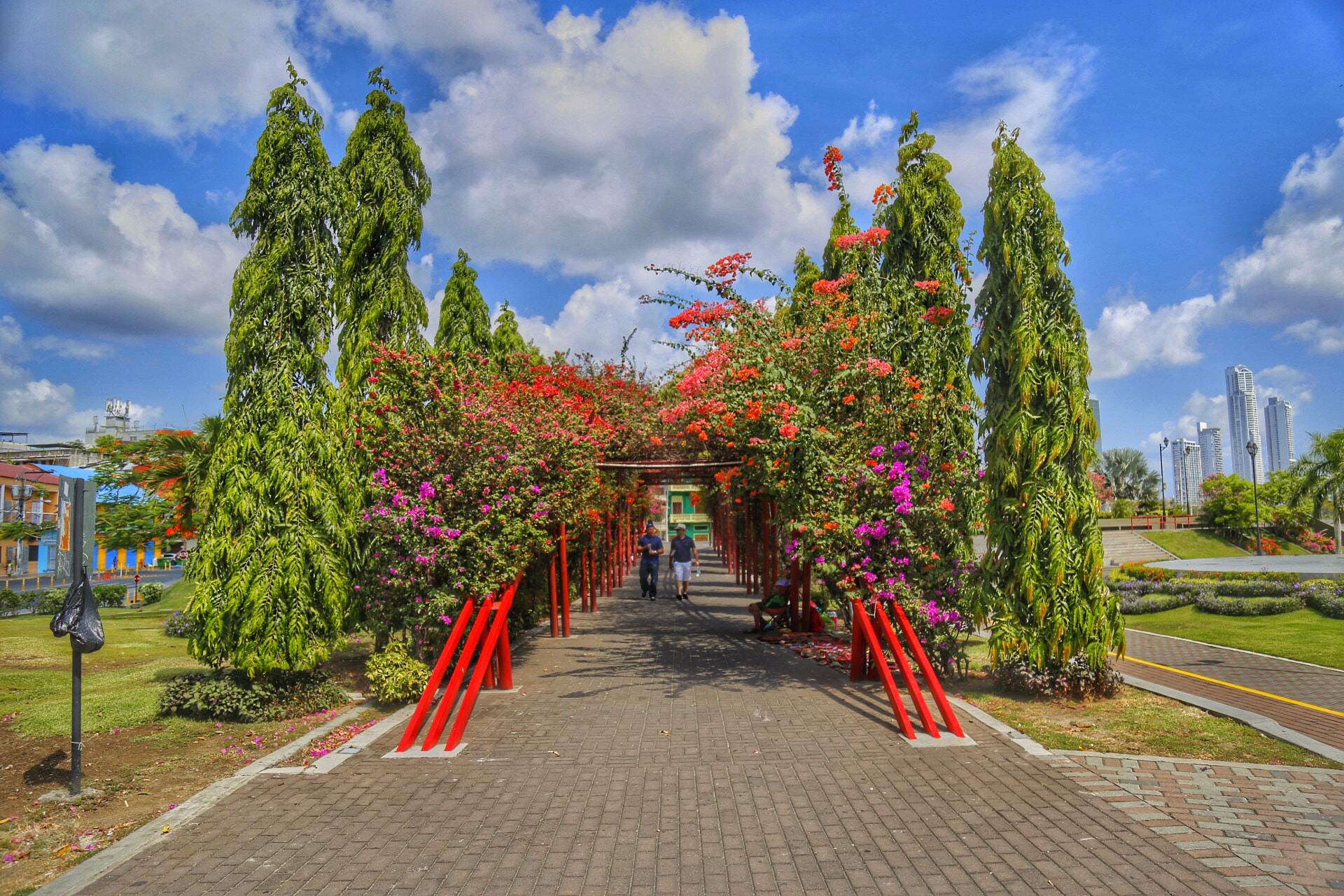 Canon EF 24-105mm F4L IS USM sample photo. Entrance to old city, panama photography
