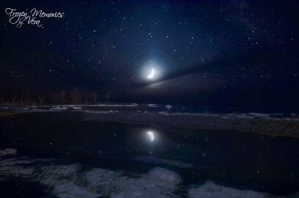 Nikon D2X sample photo. Moonscape over lake huron. taken in goderich, ontario, canada photography