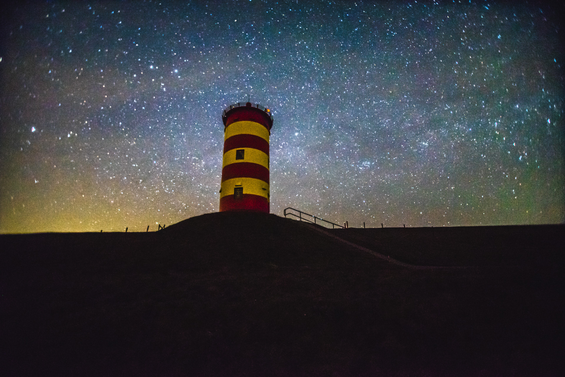 Sony a7 II + Sigma 10-20mm F3.5 EX DC HSM sample photo. Star lighthouse photography