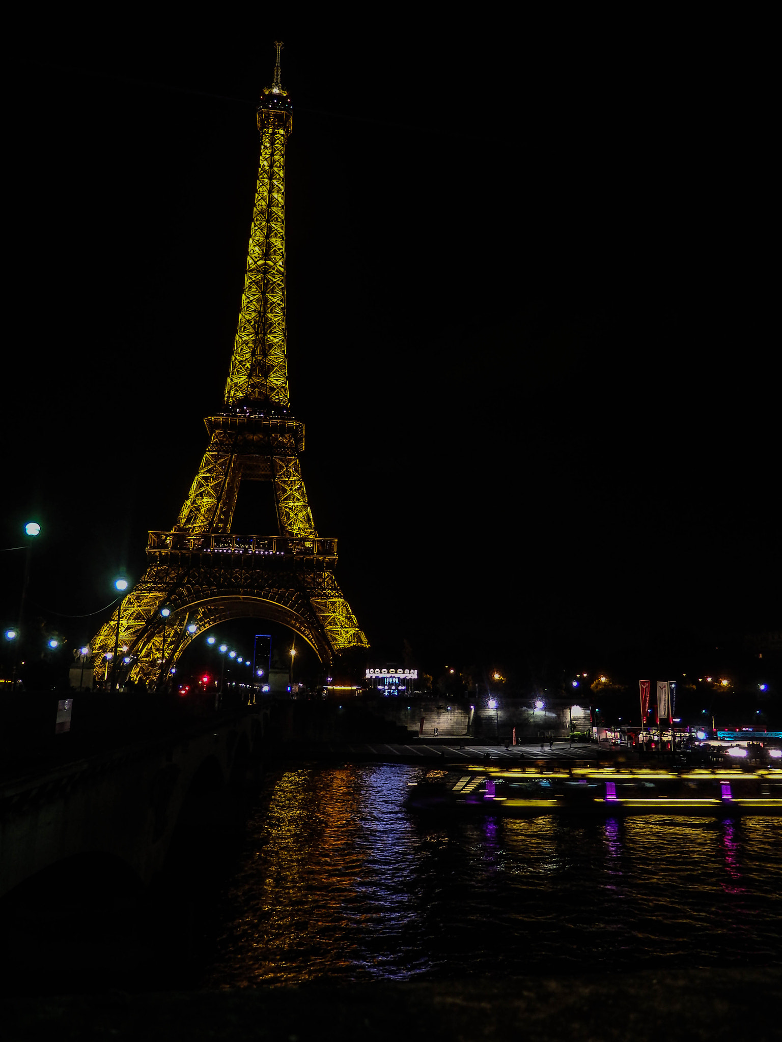 Olympus SH-50 sample photo. Paris by night photography