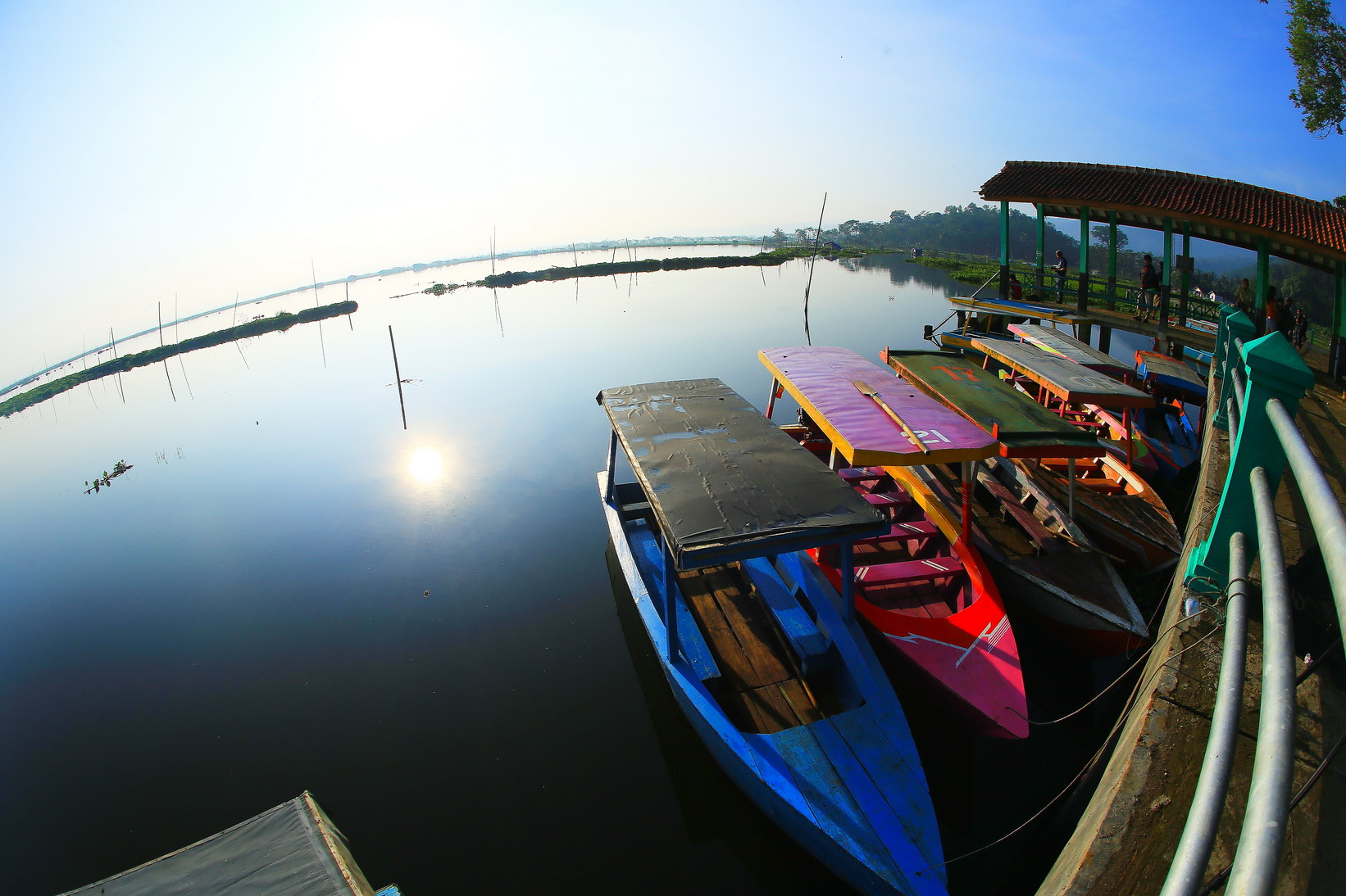 Canon EF 15mm F2.8 Fisheye sample photo. Colourful boats photography