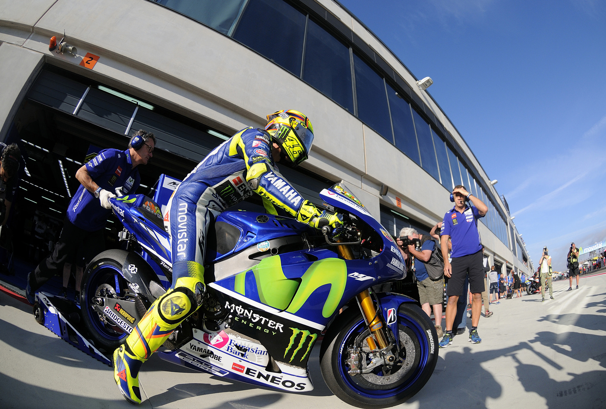 Nikon AF DX Fisheye-Nikkor 10.5mm F2.8G ED sample photo. Valentino rossi photography