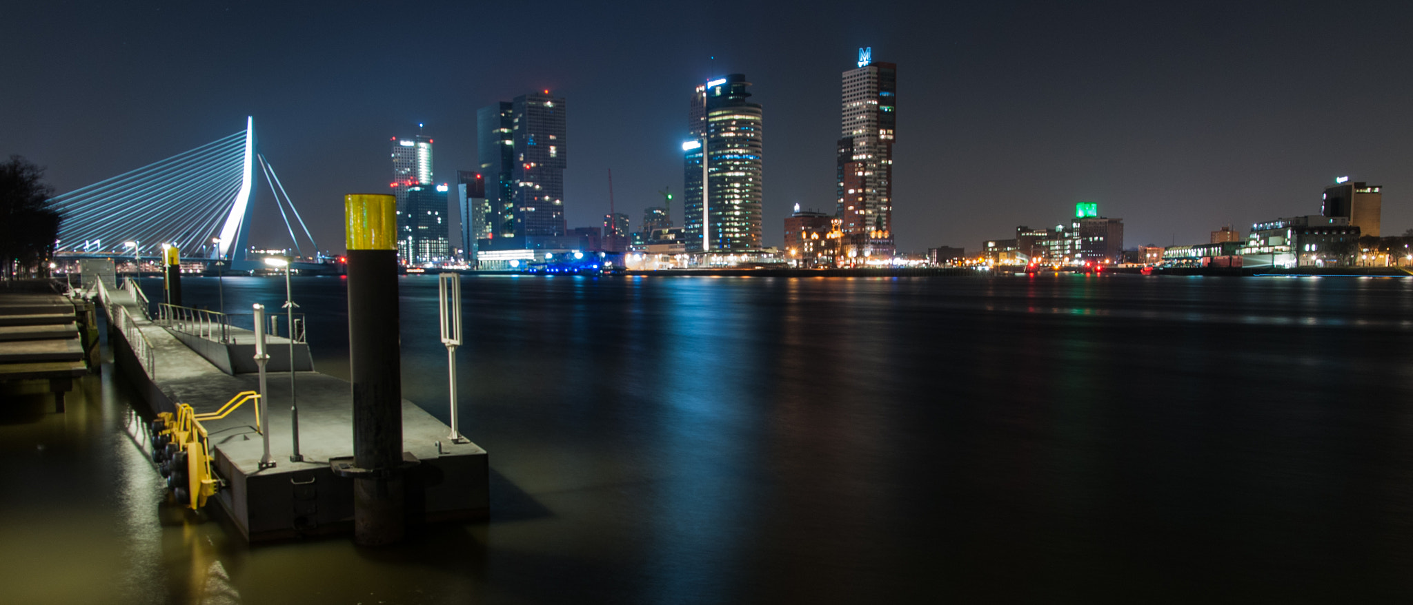 Sony Alpha DSLR-A700 + Sigma 17-70mm F2.8-4.5 (D) sample photo. Rotterdam at night photography
