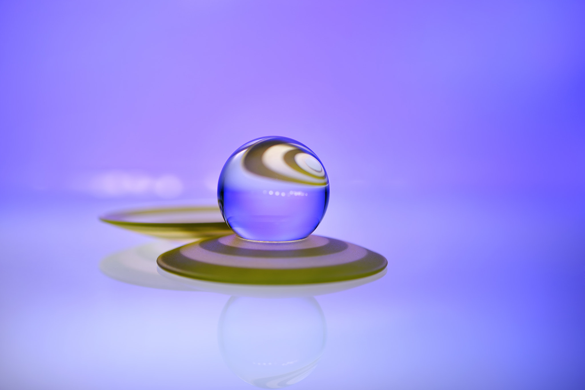 Nikon AF-S Micro-Nikkor 60mm F2.8G ED sample photo. Glass sphere photography