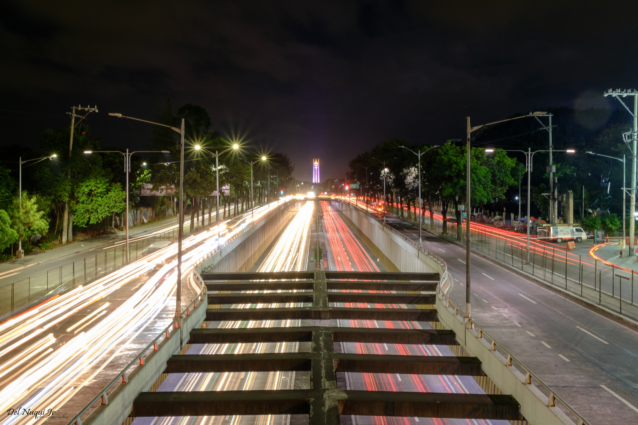 Fujifilm X-M1 + Fujifilm XC 16-50mm F3.5-5.6 OIS II sample photo. The quezon memorial circle is a national park and  ... photography