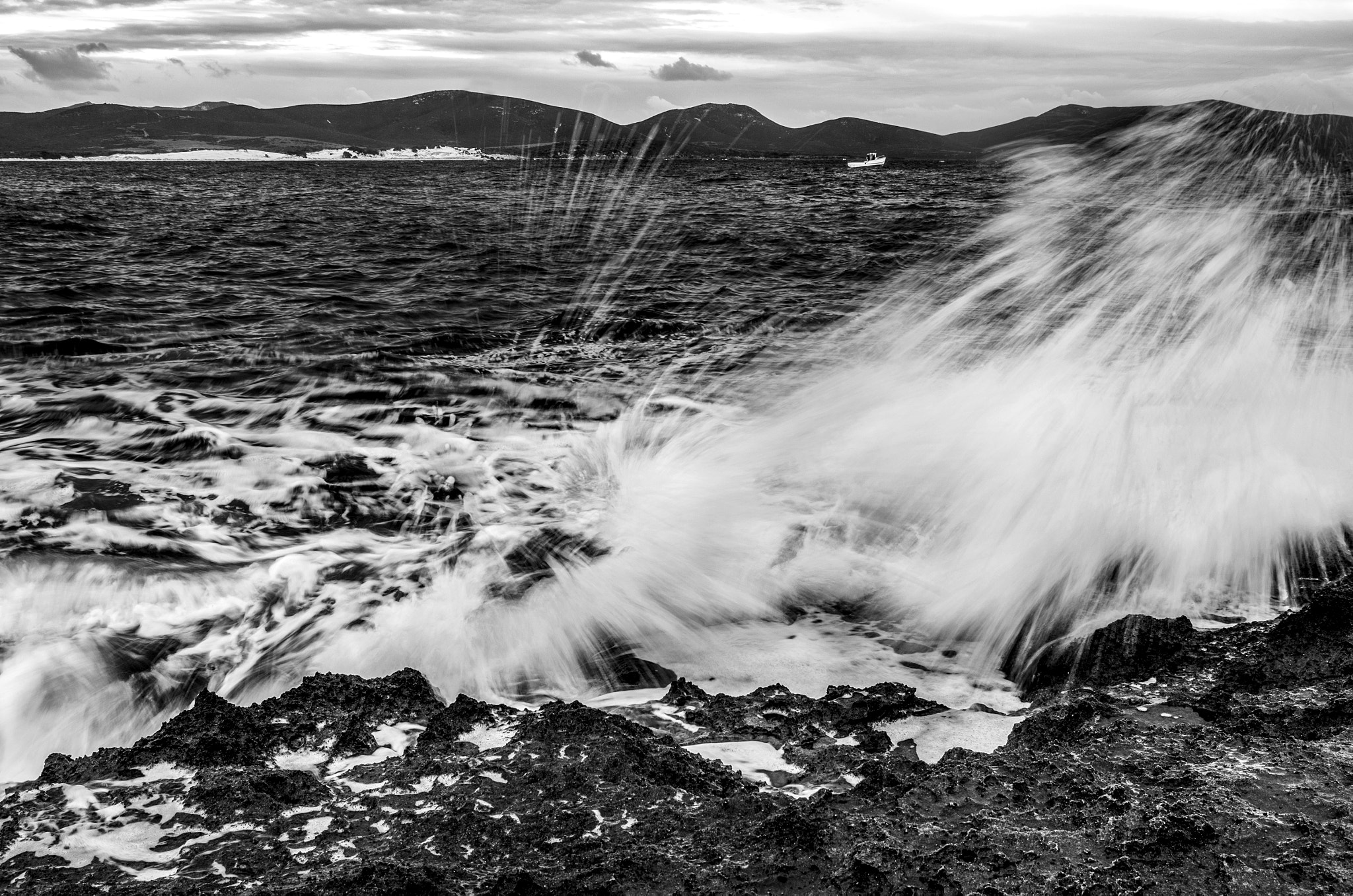 Pentax K-5 sample photo. The power of the sea photography