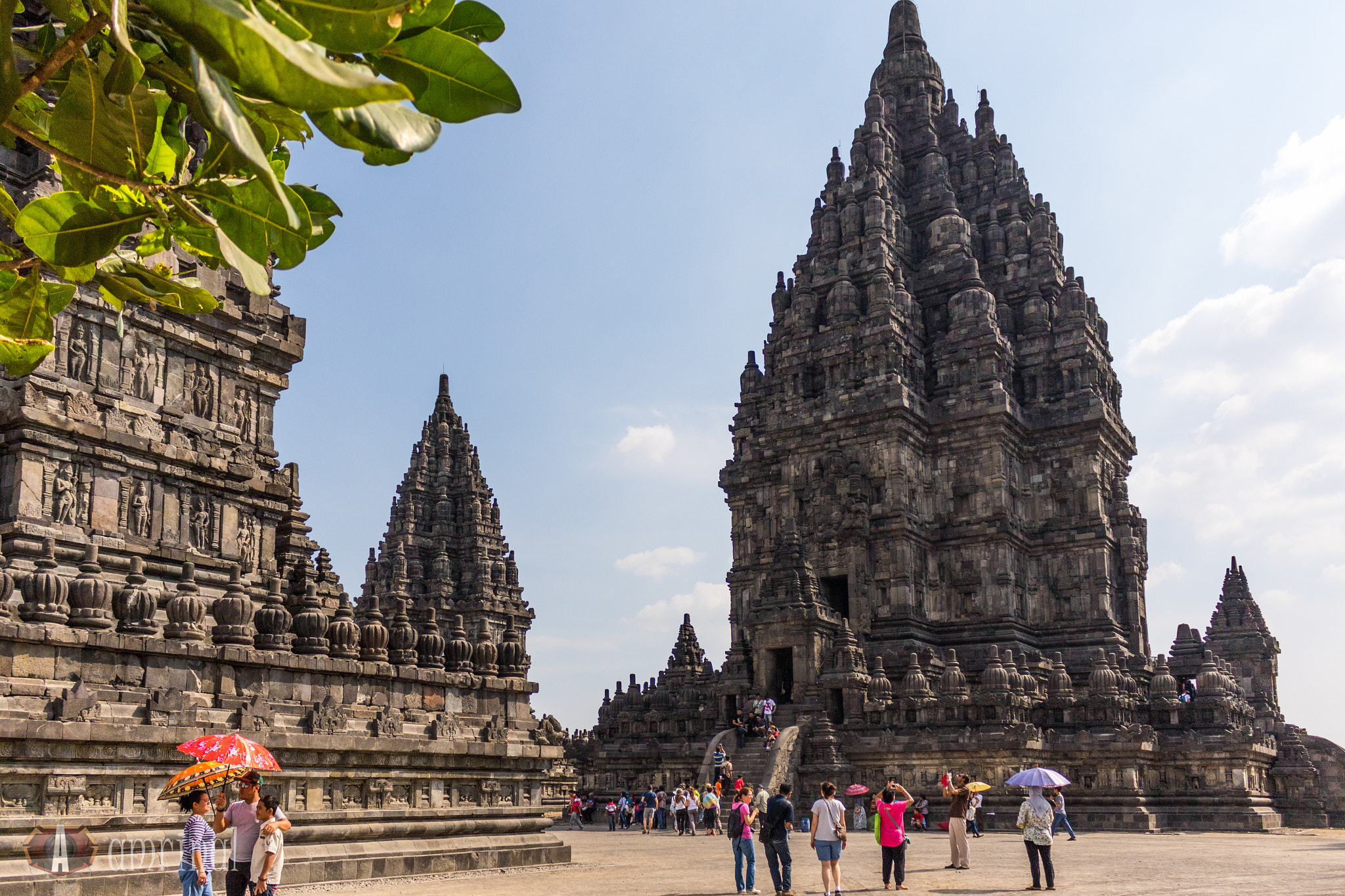 Canon EOS 7D Mark II + Canon EF-S 18-55mm F3.5-5.6 IS STM sample photo. Prambanan temple photography