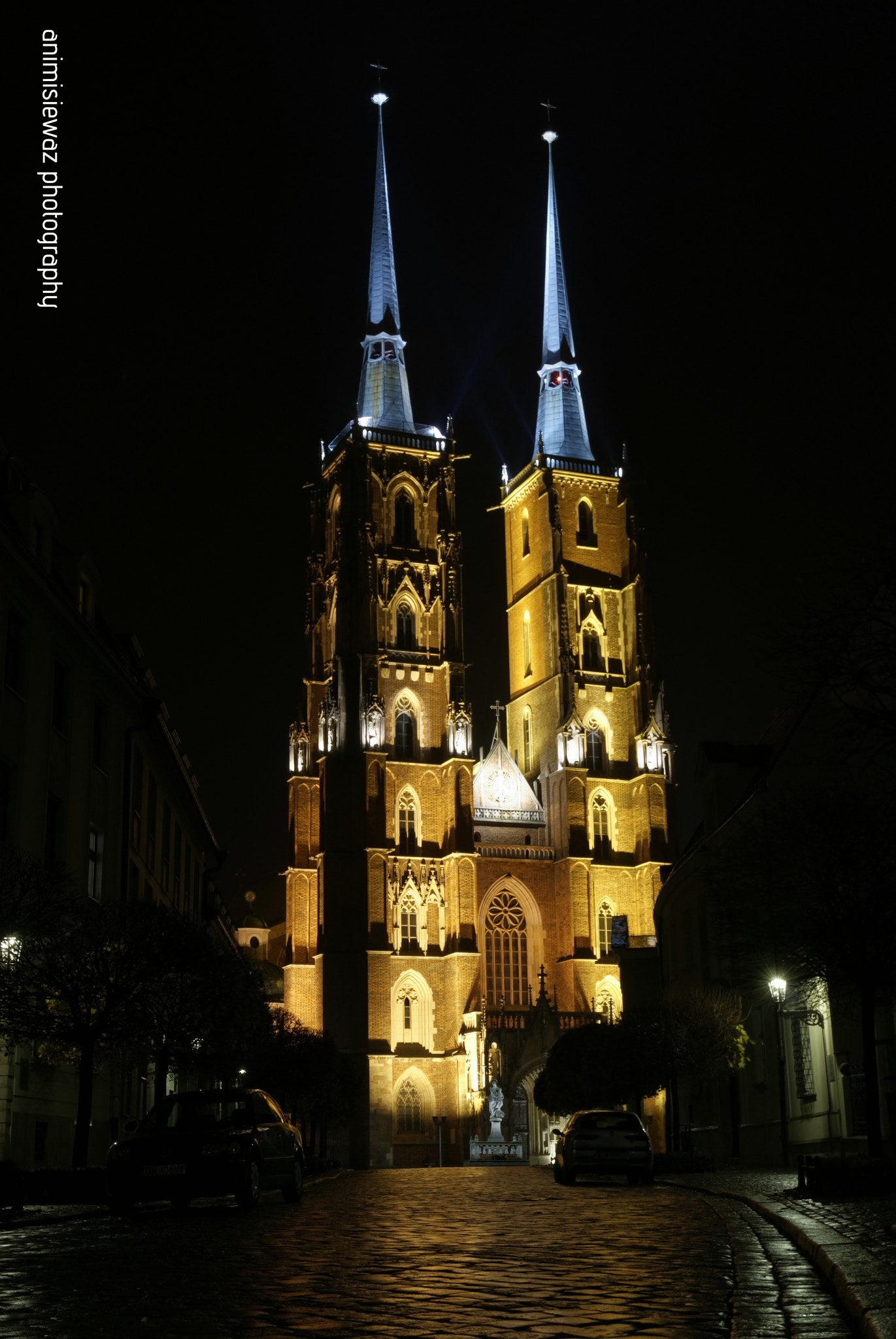 Sony Alpha DSLR-A300 + Sigma DC 18-125mm F4-5,6 D sample photo. Wroclaw by night[8] photography