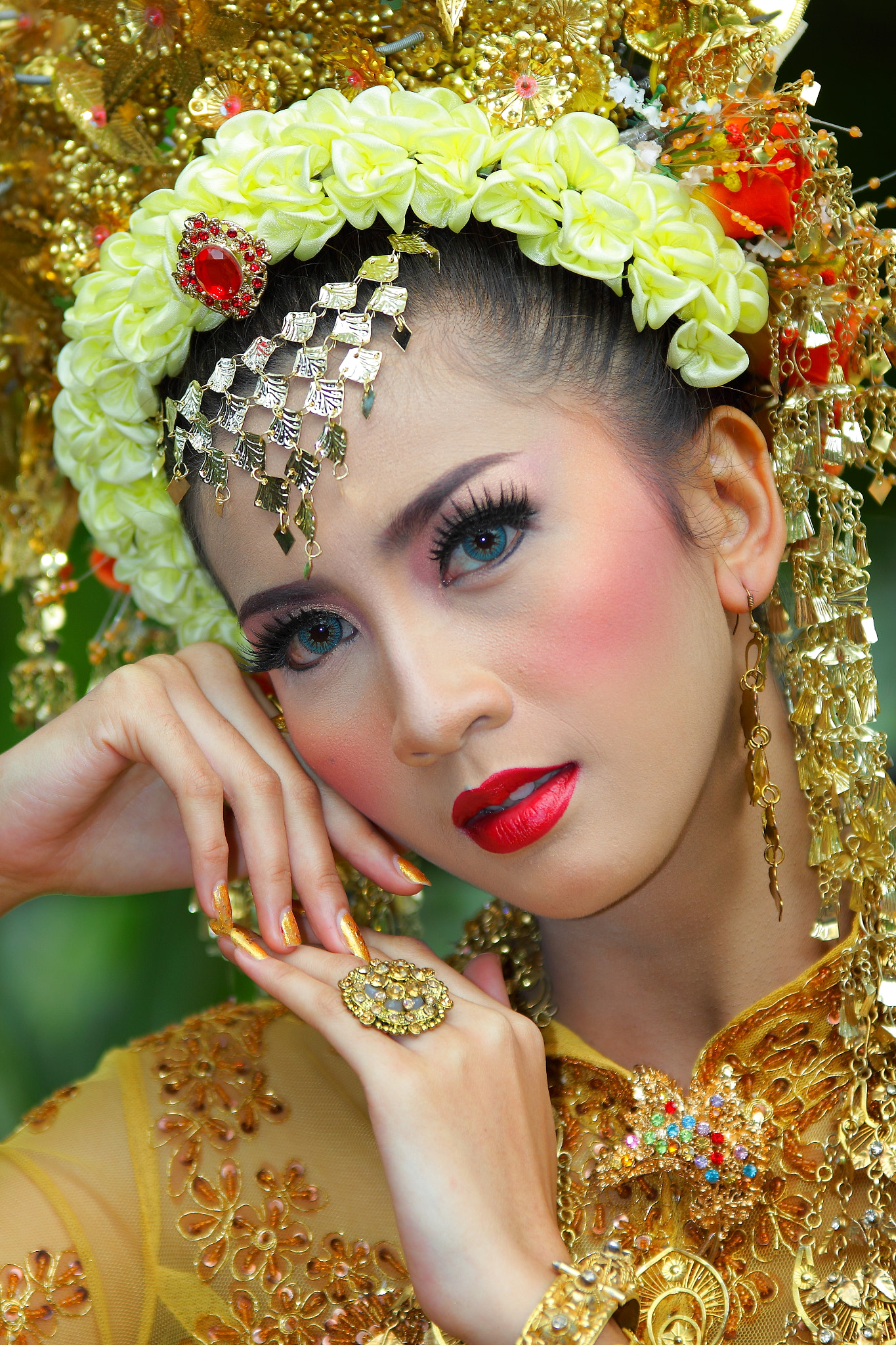 Sigma 70-200mm F2.8 EX DG OS HSM sample photo. Minang 1. photography