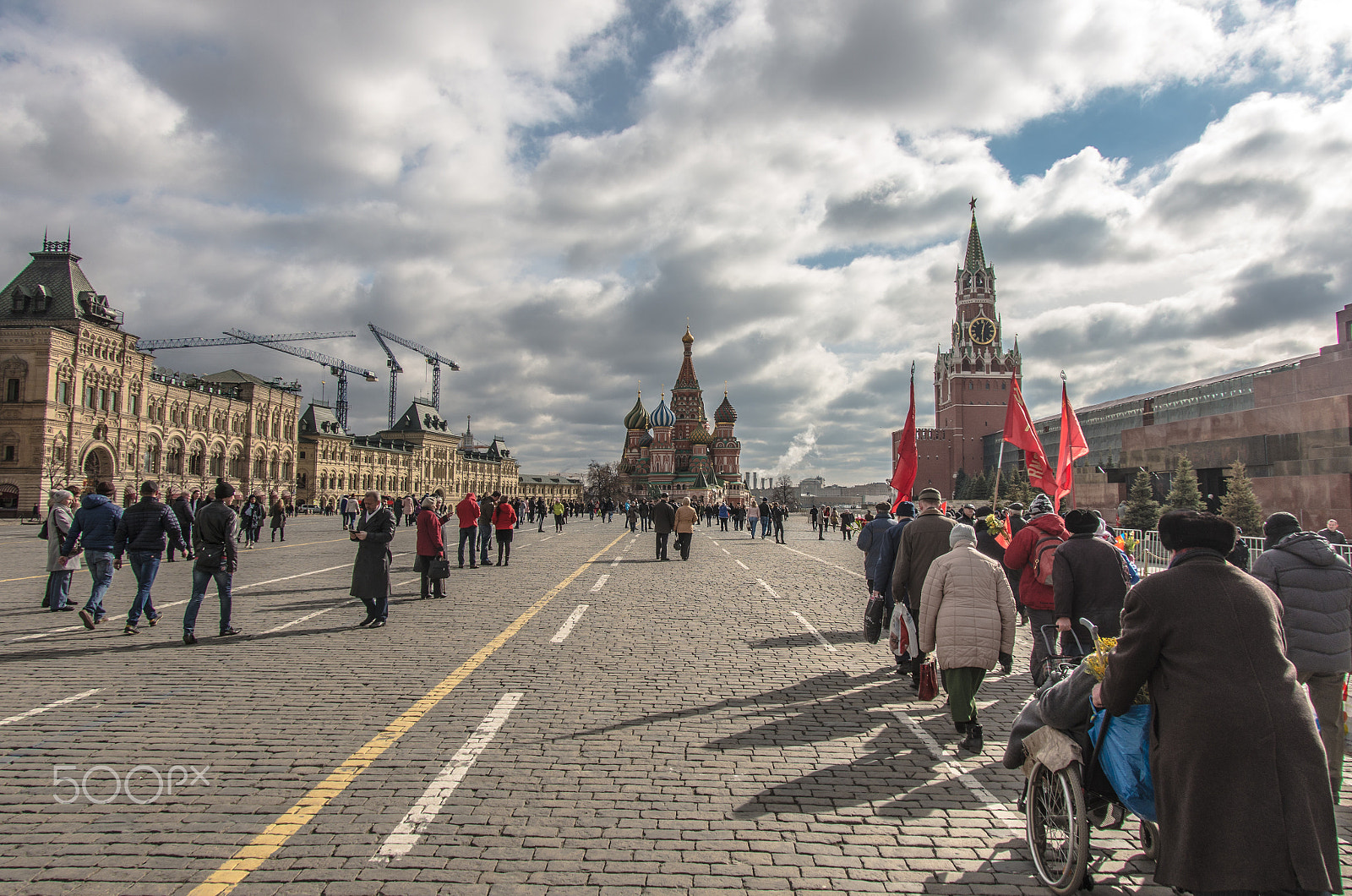 Pentax K-5 IIs sample photo. A sunday in red square photography