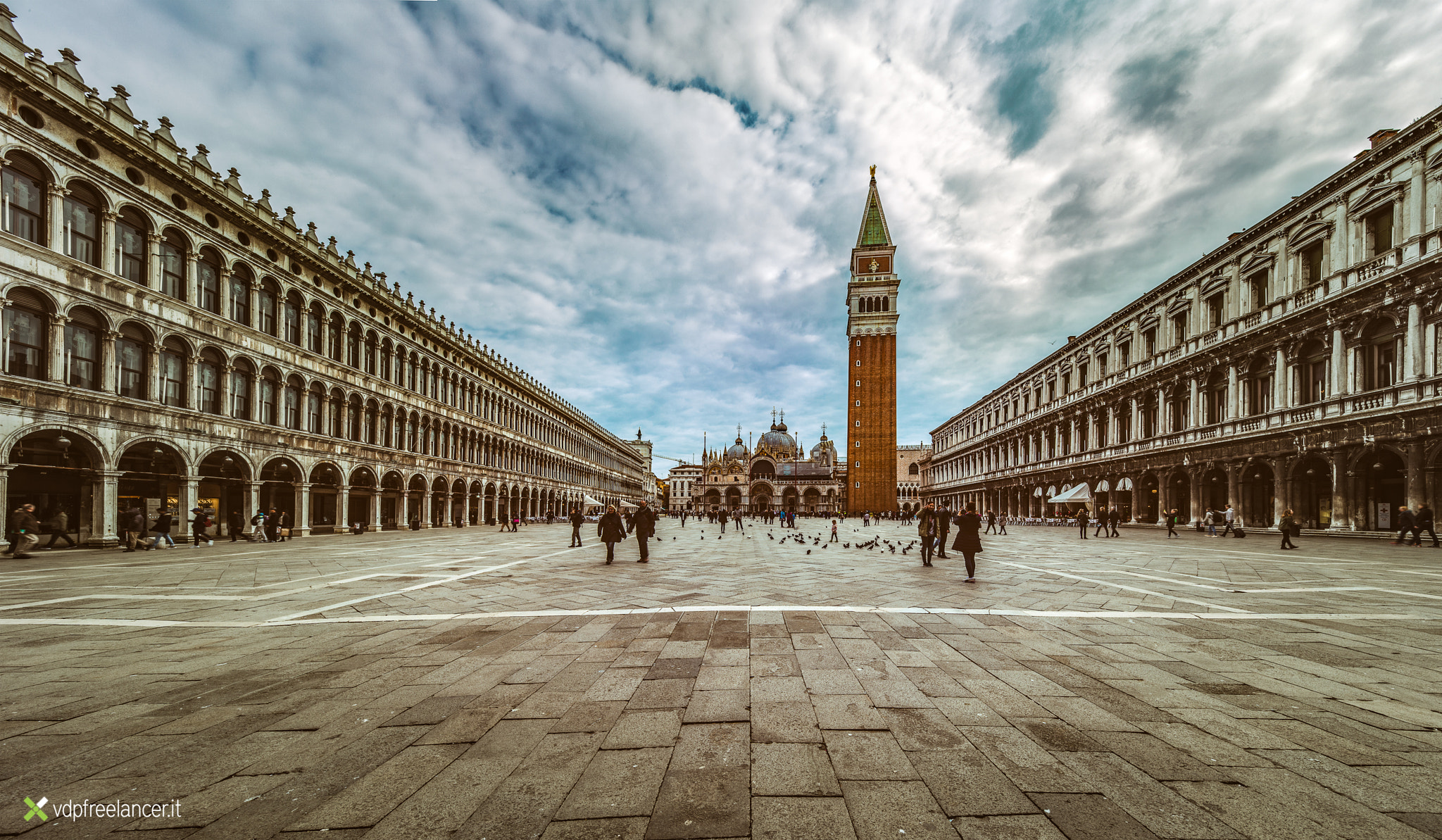 Canon EOS 5DS + Canon TS-E 17mm F4L Tilt-Shift sample photo. Super san marco photography