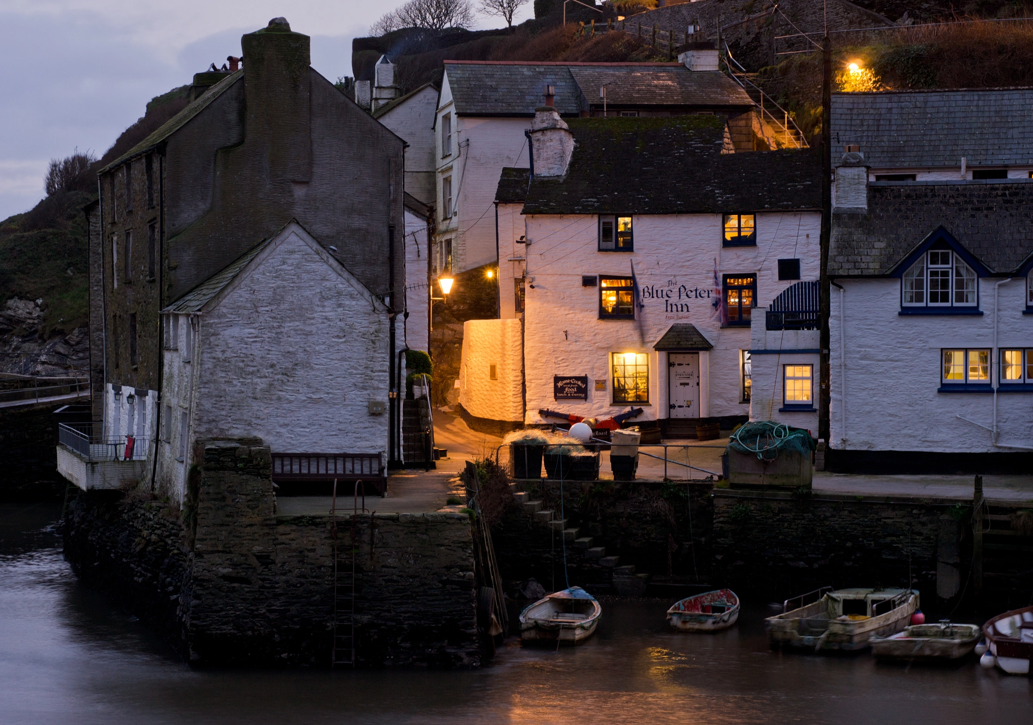 Sony Alpha NEX-7 + Sony Vario-Tessar T* E 16-70mm F4 ZA OSS sample photo. The best pub in corwall #2 photography