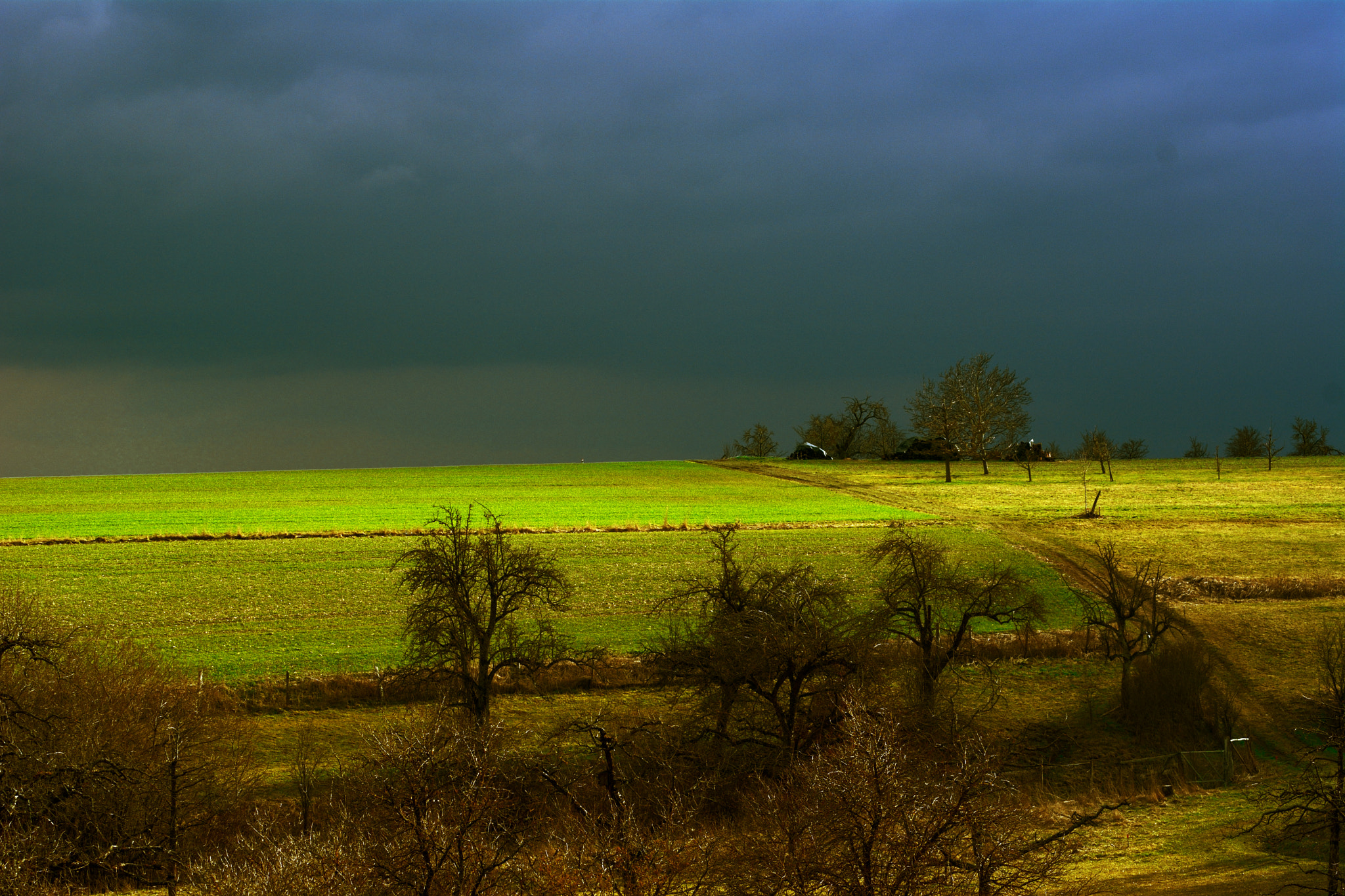 Nikon AF Nikkor 70-300mm F4-5.6G sample photo. Amazing sunlight and clouds photography