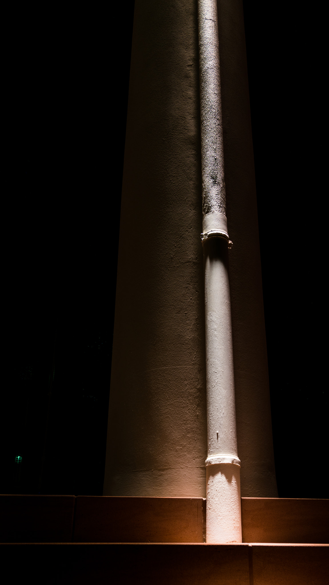 Sony a7R II + 24-105mm F4 sample photo. Rain drain photography