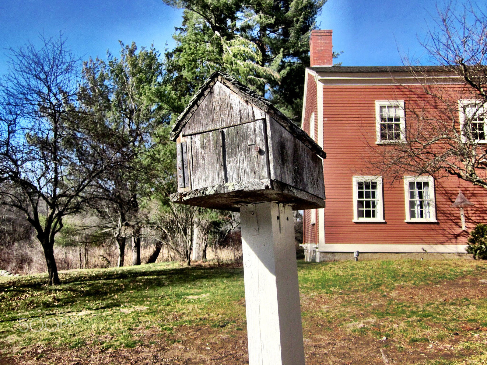 Canon PowerShot SD1300 IS (IXUS 105 / IXY 200F) sample photo. Wooden birdhouse mailbox at wayside inn photography