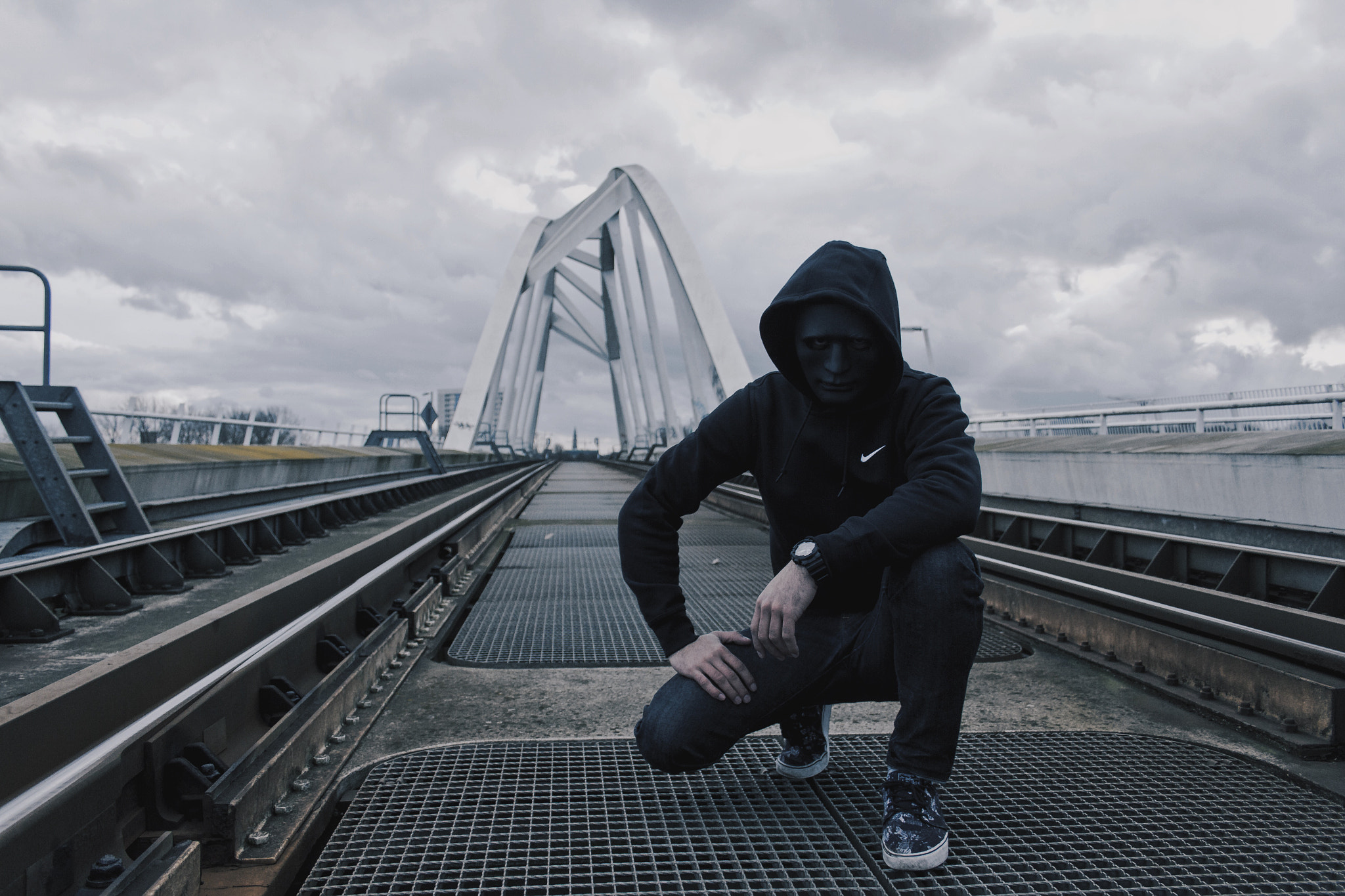 Canon EF-S 18-55mm f/3.5-5.6 USM sample photo. Shot this picture in groningen with jerr posing with mask. photography