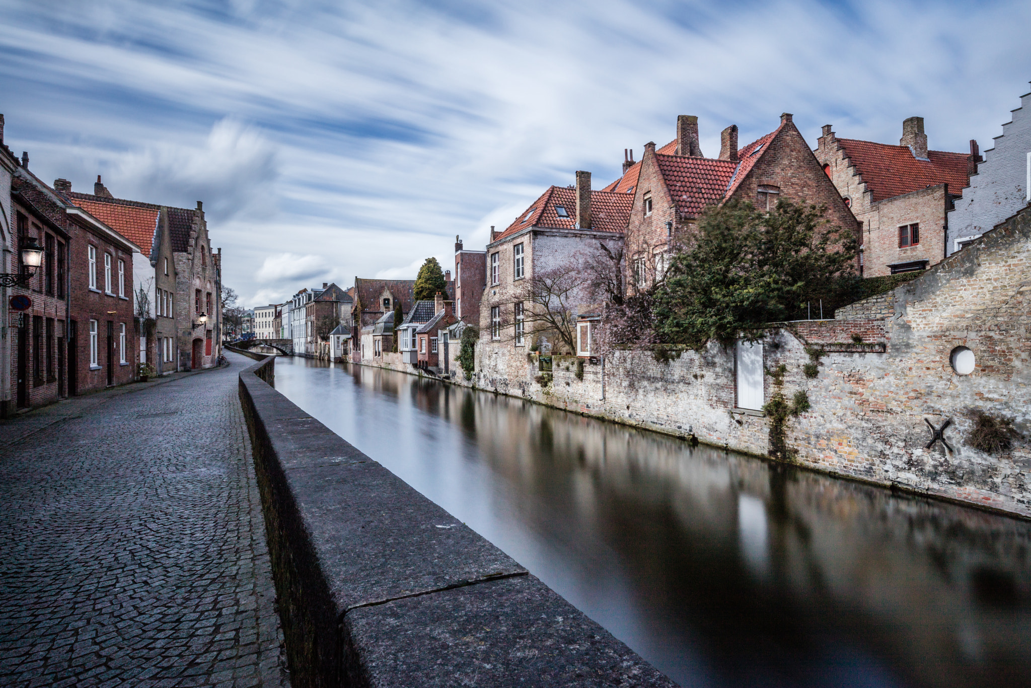 Canon TS-E 17mm F4L Tilt-Shift sample photo. In brugge photography