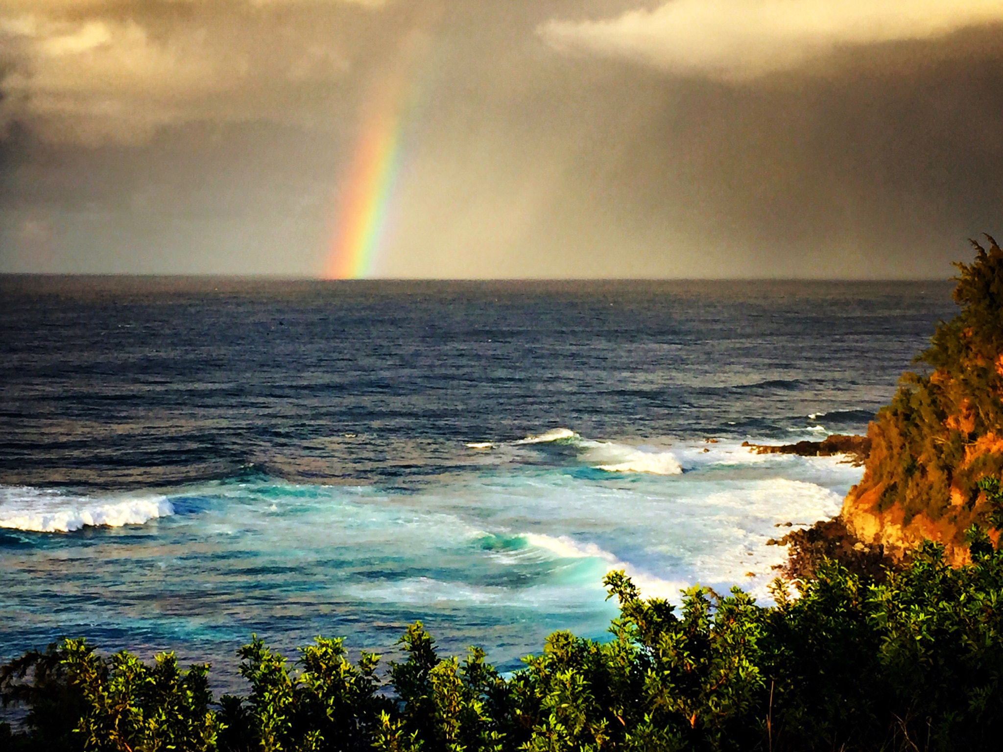 Hipstamatic 311 sample photo. My favorite place on earth. peahi (jaws) on the is ... photography