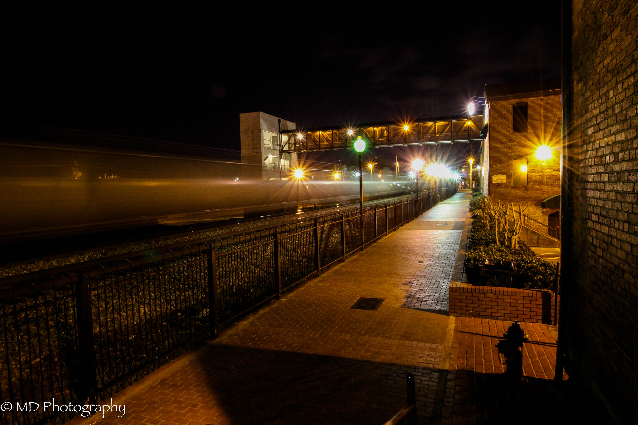 Canon EF-S 10-18mm F4.5–5.6 IS STM sample photo. Train photography